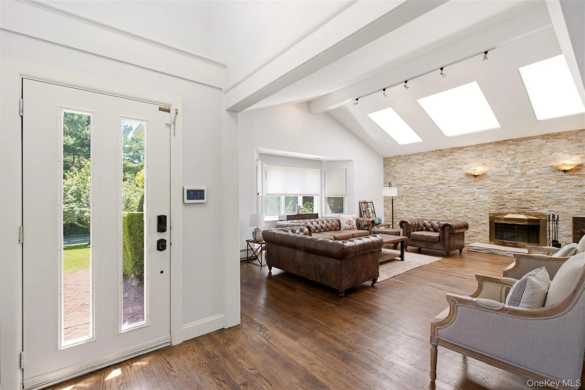 279 Hillcrest Lane, Oyster Bay, NY, 4 Bedrooms Bedrooms, 10 Rooms Rooms,3 BathroomsBathrooms,Residential,For Rent,Hillcrest,0,KEY1010311 279 Hillcrest Lane, Oyster Bay, NY, 4 Bedrooms Bedrooms, 10 Rooms Rooms,3 BathroomsBathrooms,Residential,For Rent,Hillcrest,0,KEY1010311