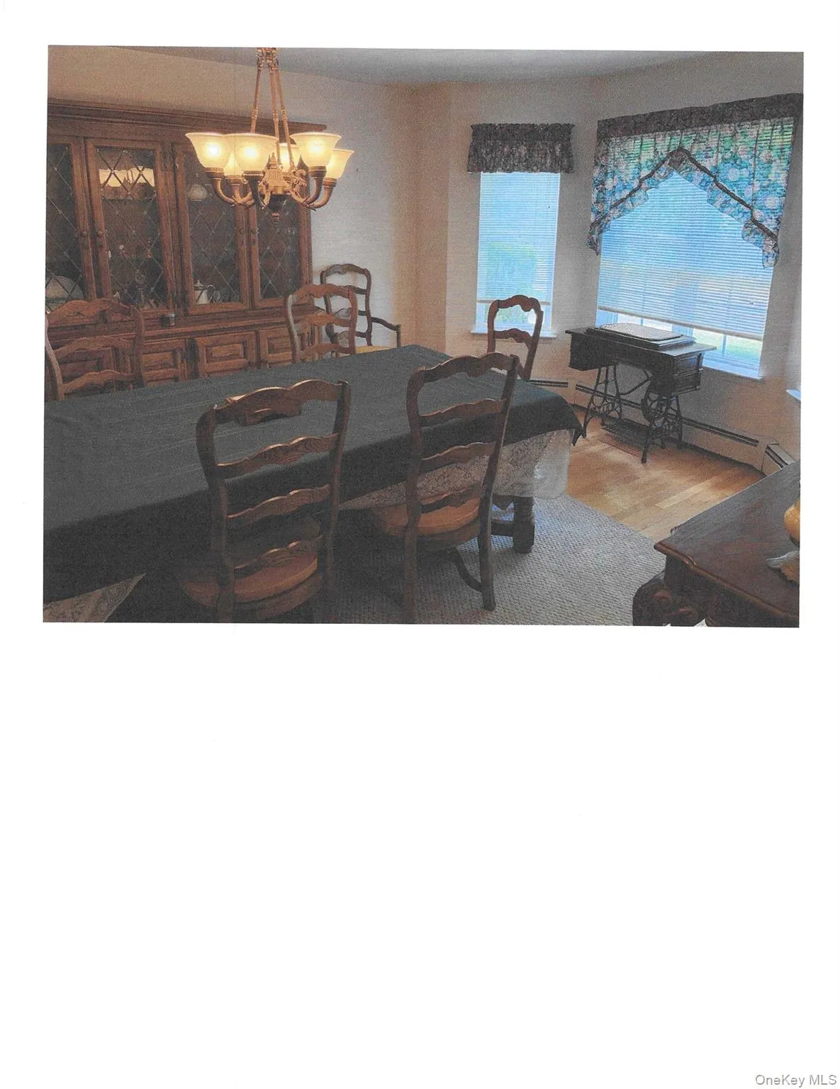 72 Jefferson Street, Woodbury, NY, 4 Bedrooms Bedrooms, 8 Rooms Rooms,2 BathroomsBathrooms,Residential,For Rent,Jefferson,0,1010312 72 Jefferson Street, Woodbury, NY, 4 Bedrooms Bedrooms, 8 Rooms Rooms,2 BathroomsBathrooms,Residential,For Rent,Jefferson,0,1010312