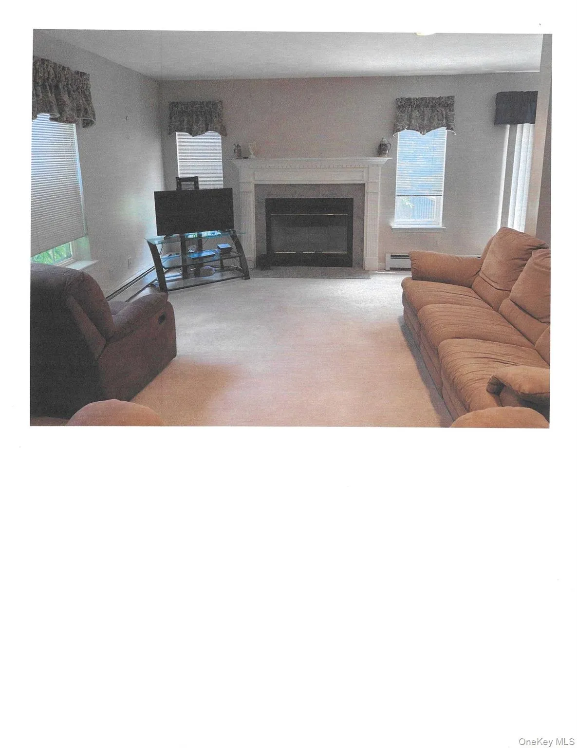 72 Jefferson Street, Woodbury, NY, 4 Bedrooms Bedrooms, 8 Rooms Rooms,2 BathroomsBathrooms,Residential,For Rent,Jefferson,0,1010312 72 Jefferson Street, Woodbury, NY, 4 Bedrooms Bedrooms, 8 Rooms Rooms,2 BathroomsBathrooms,Residential,For Rent,Jefferson,0,1010312