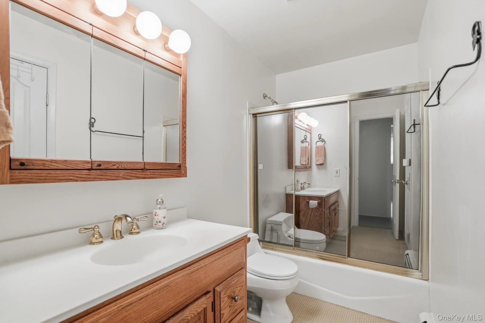 8 Ricky Lane, Poughkeepsie (town), NY, 3 Bedrooms Bedrooms, 10 Rooms Rooms,1 BathroomBathrooms,Residential,For Rent,Ricky,0,1010313 8 Ricky Lane, Poughkeepsie (town), NY, 3 Bedrooms Bedrooms, 10 Rooms Rooms,1 BathroomBathrooms,Residential,For Rent,Ricky,0,1010313
