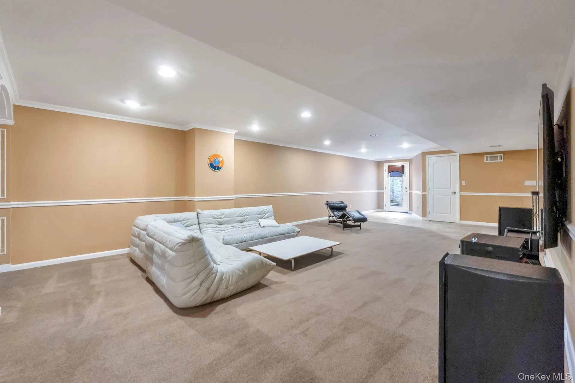 25 Yellow Top Lane, Smithtown, NY, 5 Bedrooms Bedrooms, 10 Rooms Rooms,3 BathroomsBathrooms,Residential,For Rent,Yellow Top,0,1010315 25 Yellow Top Lane, Smithtown, NY, 5 Bedrooms Bedrooms, 10 Rooms Rooms,3 BathroomsBathrooms,Residential,For Rent,Yellow Top,0,1010315