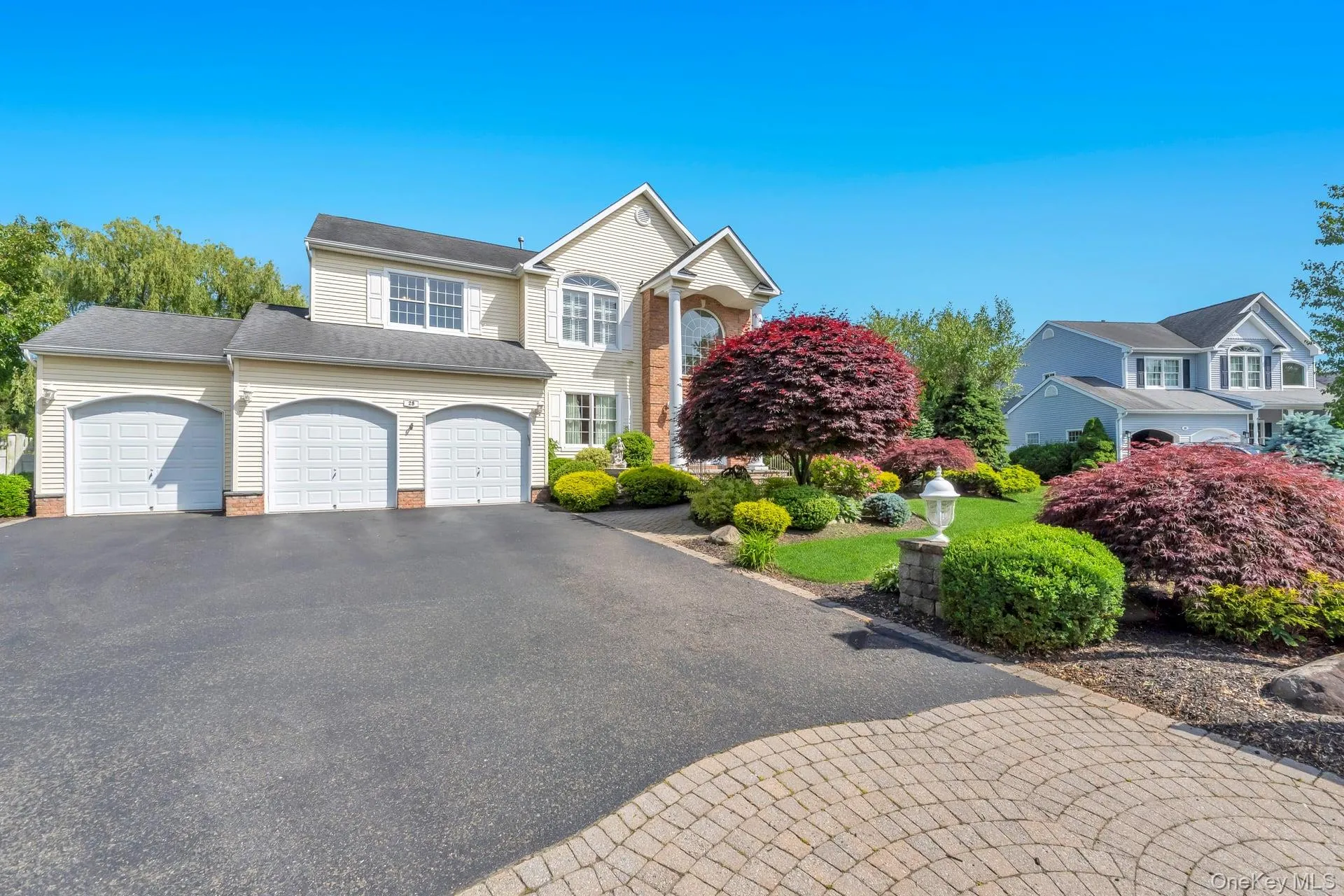 25 Yellow Top Lane, Smithtown, NY, 5 Bedrooms Bedrooms, 10 Rooms Rooms,3 BathroomsBathrooms,Residential,For Rent,Yellow Top,0,1010315 25 Yellow Top Lane, Smithtown, NY, 5 Bedrooms Bedrooms, 10 Rooms Rooms,3 BathroomsBathrooms,Residential,For Rent,Yellow Top,0,1010315