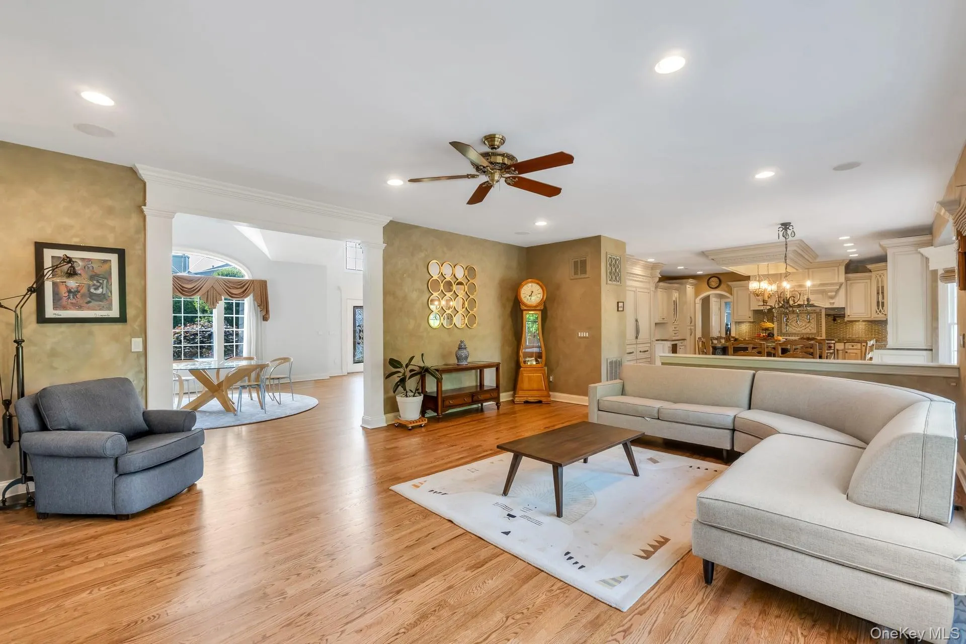 25 Yellow Top Lane, Smithtown, NY, 5 Bedrooms Bedrooms, 10 Rooms Rooms,3 BathroomsBathrooms,Residential,For Rent,Yellow Top,0,1010315 25 Yellow Top Lane, Smithtown, NY, 5 Bedrooms Bedrooms, 10 Rooms Rooms,3 BathroomsBathrooms,Residential,For Rent,Yellow Top,0,1010315