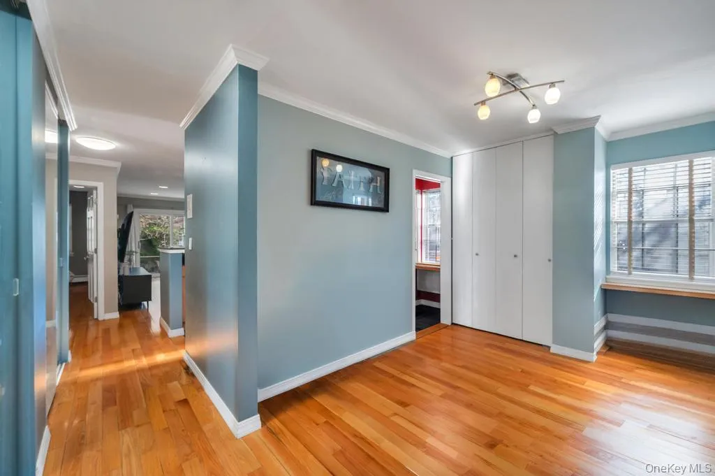 208-11 Estates Drive, New York, NY, 1 Bedroom Bedrooms, 5 Rooms Rooms,1 BathroomBathrooms,Residential,For Rent,Estates,0,1010317 208-11 Estates Drive, New York, NY, 1 Bedroom Bedrooms, 5 Rooms Rooms,1 BathroomBathrooms,Residential,For Rent,Estates,0,1010317