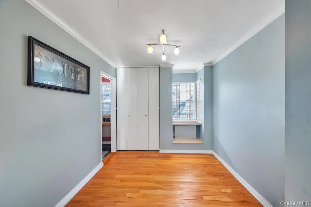208-11 Estates Drive, New York, NY, 1 Bedroom Bedrooms, 5 Rooms Rooms,1 BathroomBathrooms,Residential,For Rent,Estates,0,1010317 208-11 Estates Drive, New York, NY, 1 Bedroom Bedrooms, 5 Rooms Rooms,1 BathroomBathrooms,Residential,For Rent,Estates,0,1010317