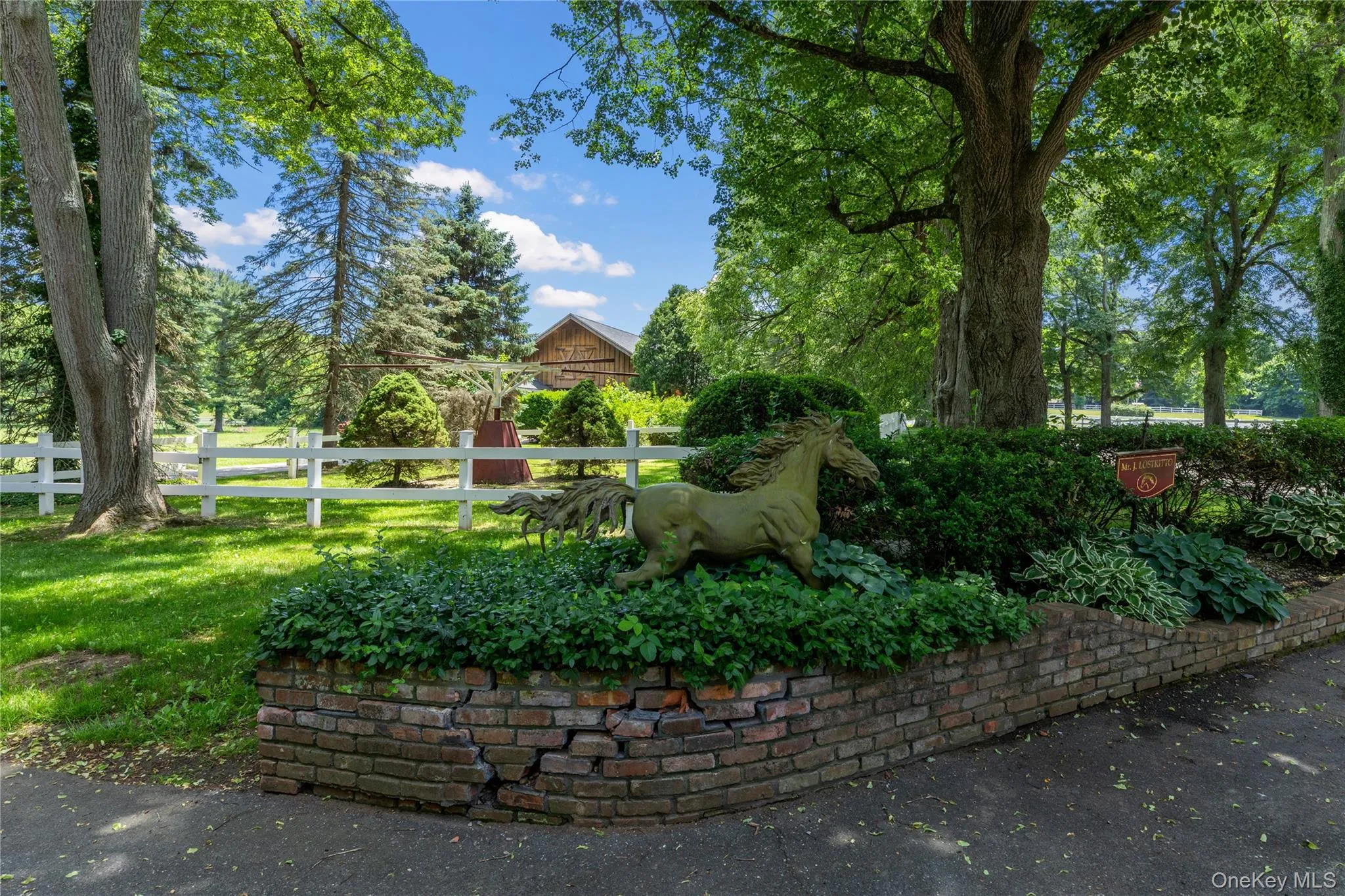 Brick Wall, Horse Statue & Hot Walker Brick Wall, Horse Statue & Hot Walker