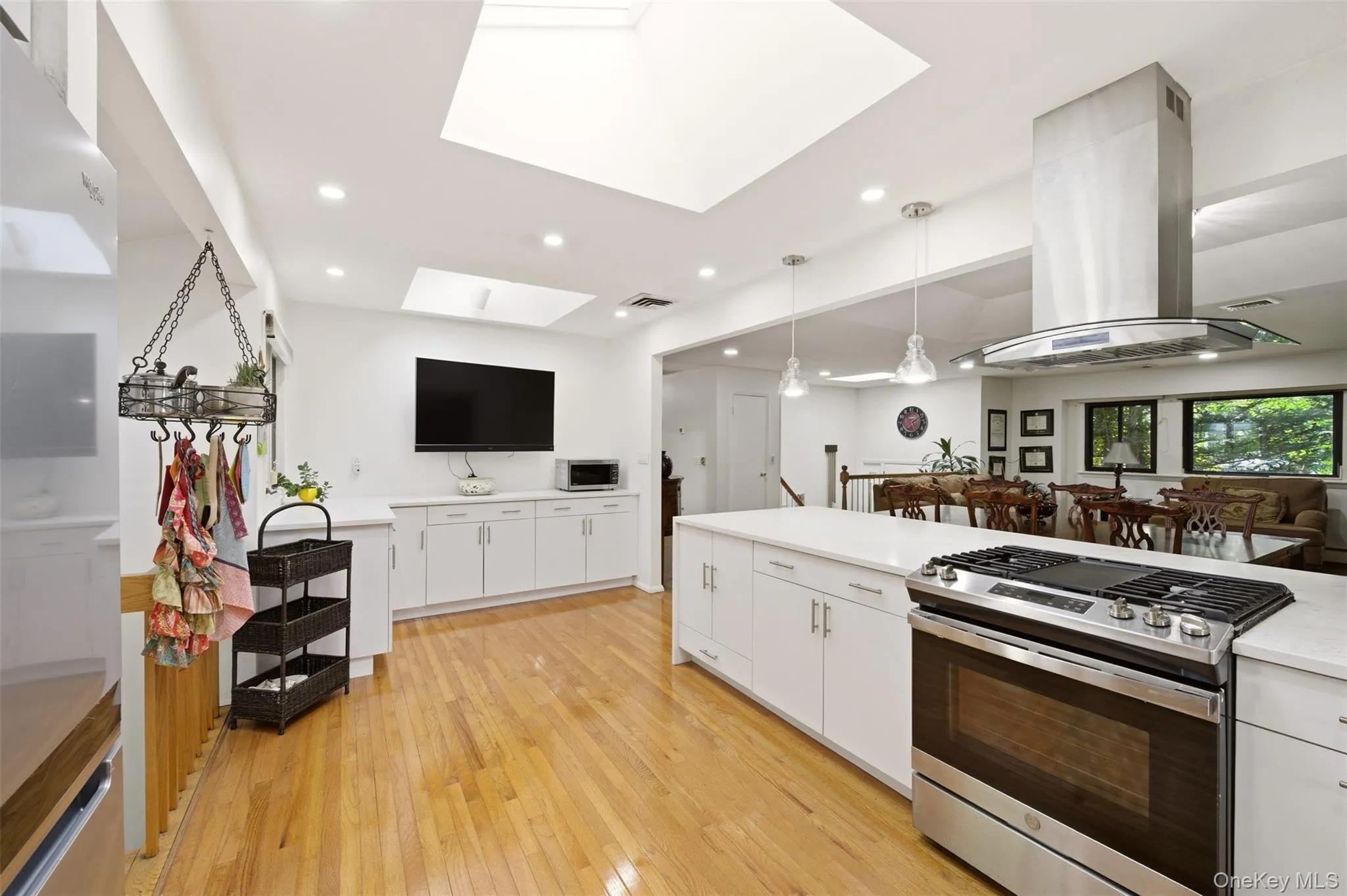 37 Windham Drive, Huntington, NY, 4 Bedrooms Bedrooms, 8 Rooms Rooms,3 BathroomsBathrooms,Residential,For Rent,Windham,0,1010325 37 Windham Drive, Huntington, NY, 4 Bedrooms Bedrooms, 8 Rooms Rooms,3 BathroomsBathrooms,Residential,For Rent,Windham,0,1010325
