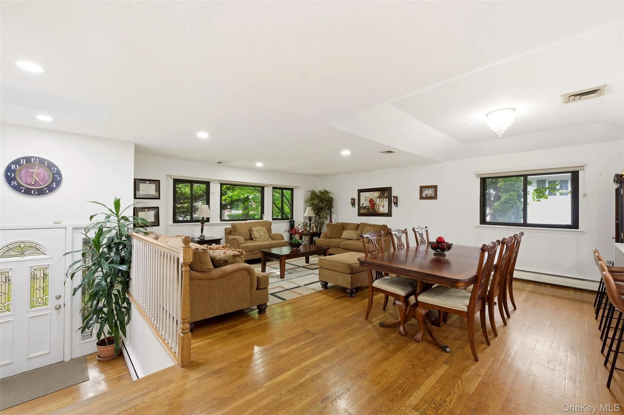 37 Windham Drive, Huntington, NY, 4 Bedrooms Bedrooms, 8 Rooms Rooms,3 BathroomsBathrooms,Residential,For Rent,Windham,0,1010325 37 Windham Drive, Huntington, NY, 4 Bedrooms Bedrooms, 8 Rooms Rooms,3 BathroomsBathrooms,Residential,For Rent,Windham,0,1010325