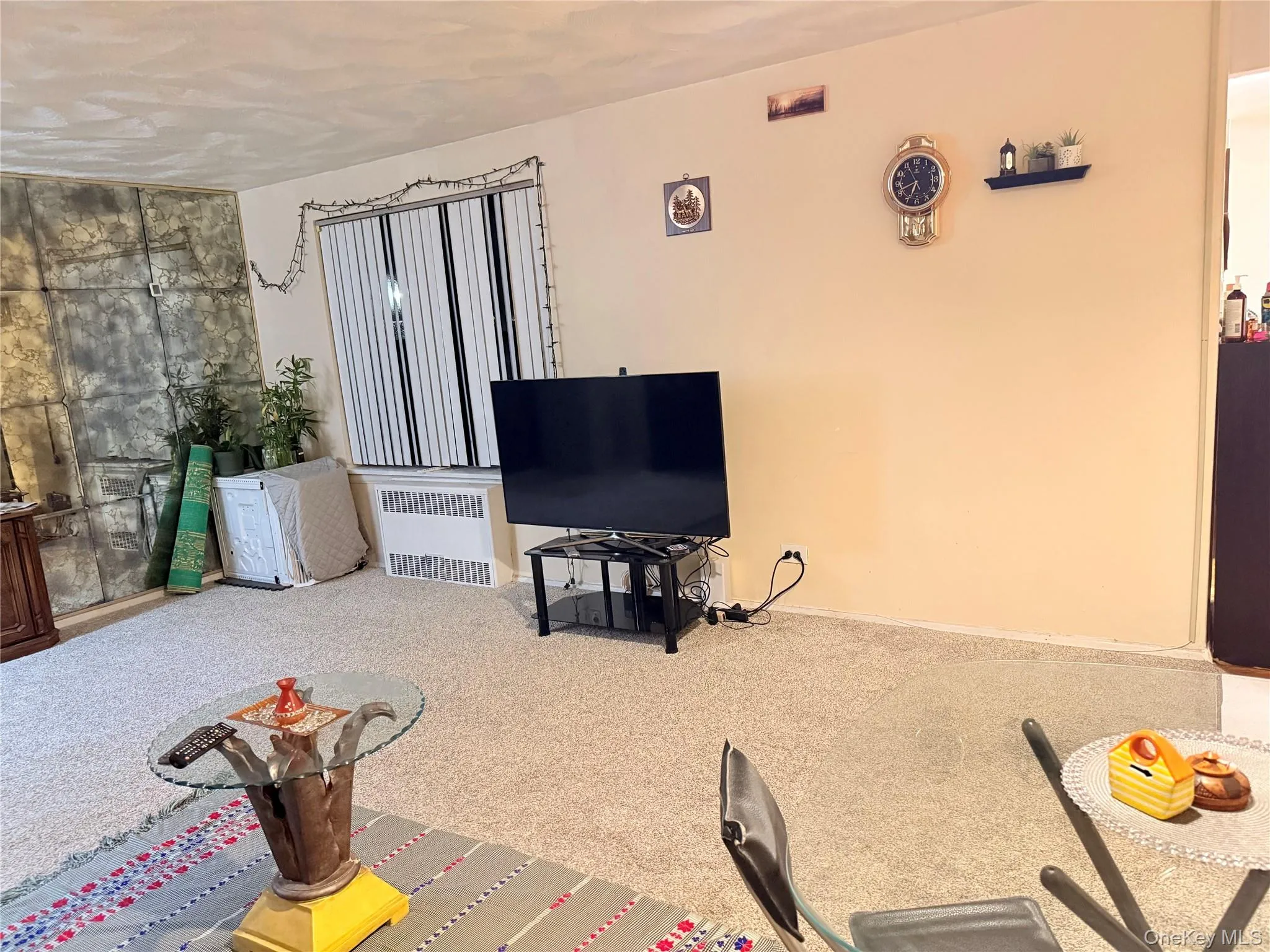 204-15 Foothill Avenue, New York, NY, 2 Bedrooms Bedrooms, 5 Rooms Rooms,1 BathroomBathrooms,Residential,For Rent,Foothill,0,1010326 204-15 Foothill Avenue, New York, NY, 2 Bedrooms Bedrooms, 5 Rooms Rooms,1 BathroomBathrooms,Residential,For Rent,Foothill,0,1010326