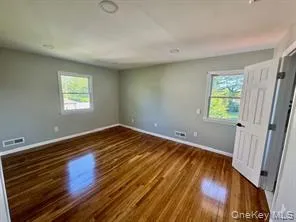 10 Elderwood ln, Huntington, NY, 3 Bedrooms Bedrooms, 9 Rooms Rooms,1 BathroomBathrooms,Residential Lease,For Rent,Elderwood ln,0,1010327 10 Elderwood ln, Huntington, NY, 3 Bedrooms Bedrooms, 9 Rooms Rooms,1 BathroomBathrooms,Residential Lease,For Rent,Elderwood ln,0,1010327