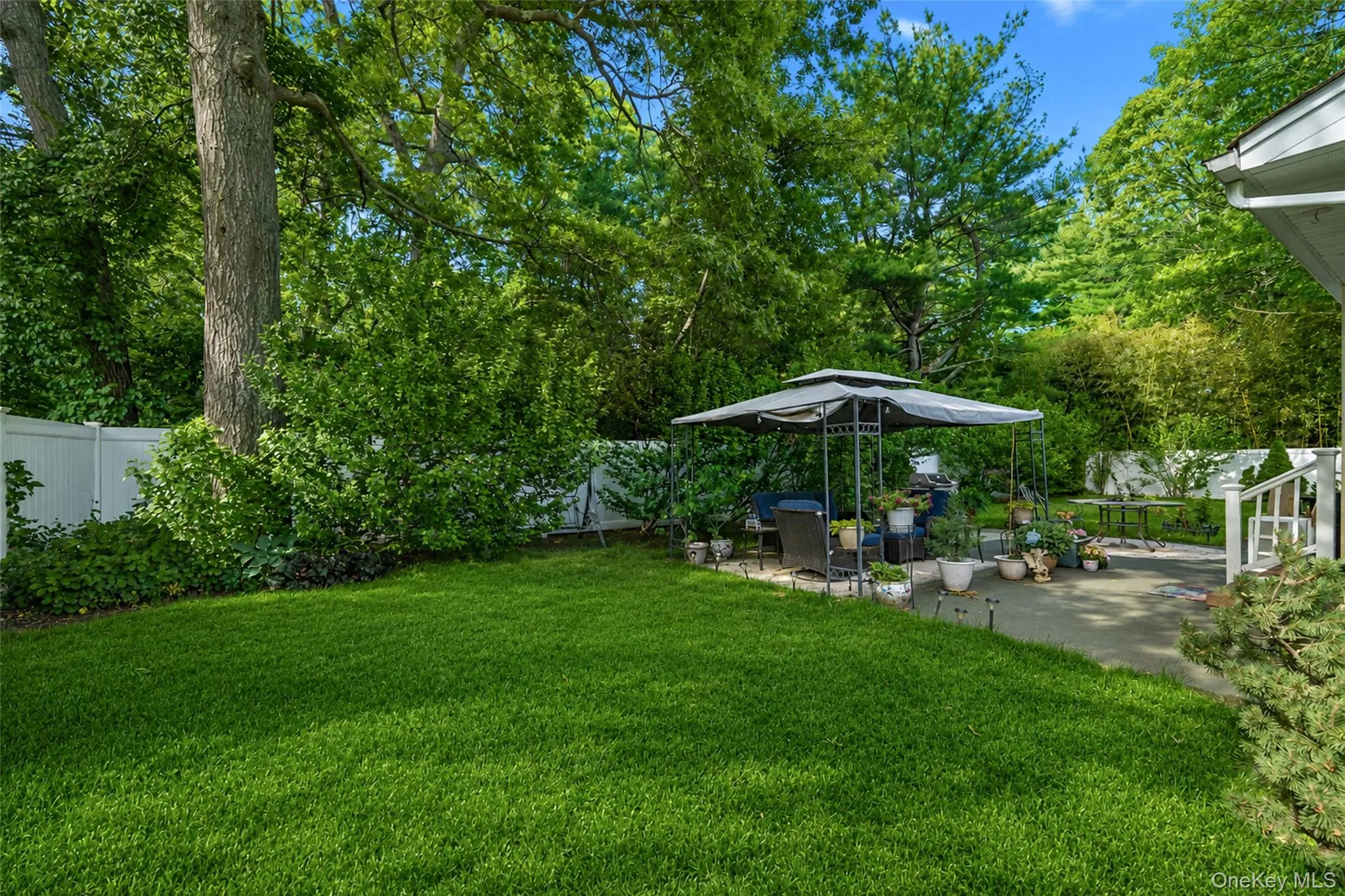 20 Loretta Court, Brookhaven, NY, 3 Bedrooms Bedrooms, 7 Rooms Rooms,2 BathroomsBathrooms,Residential,For Rent,Loretta,0,1010334 20 Loretta Court, Brookhaven, NY, 3 Bedrooms Bedrooms, 7 Rooms Rooms,2 BathroomsBathrooms,Residential,For Rent,Loretta,0,1010334