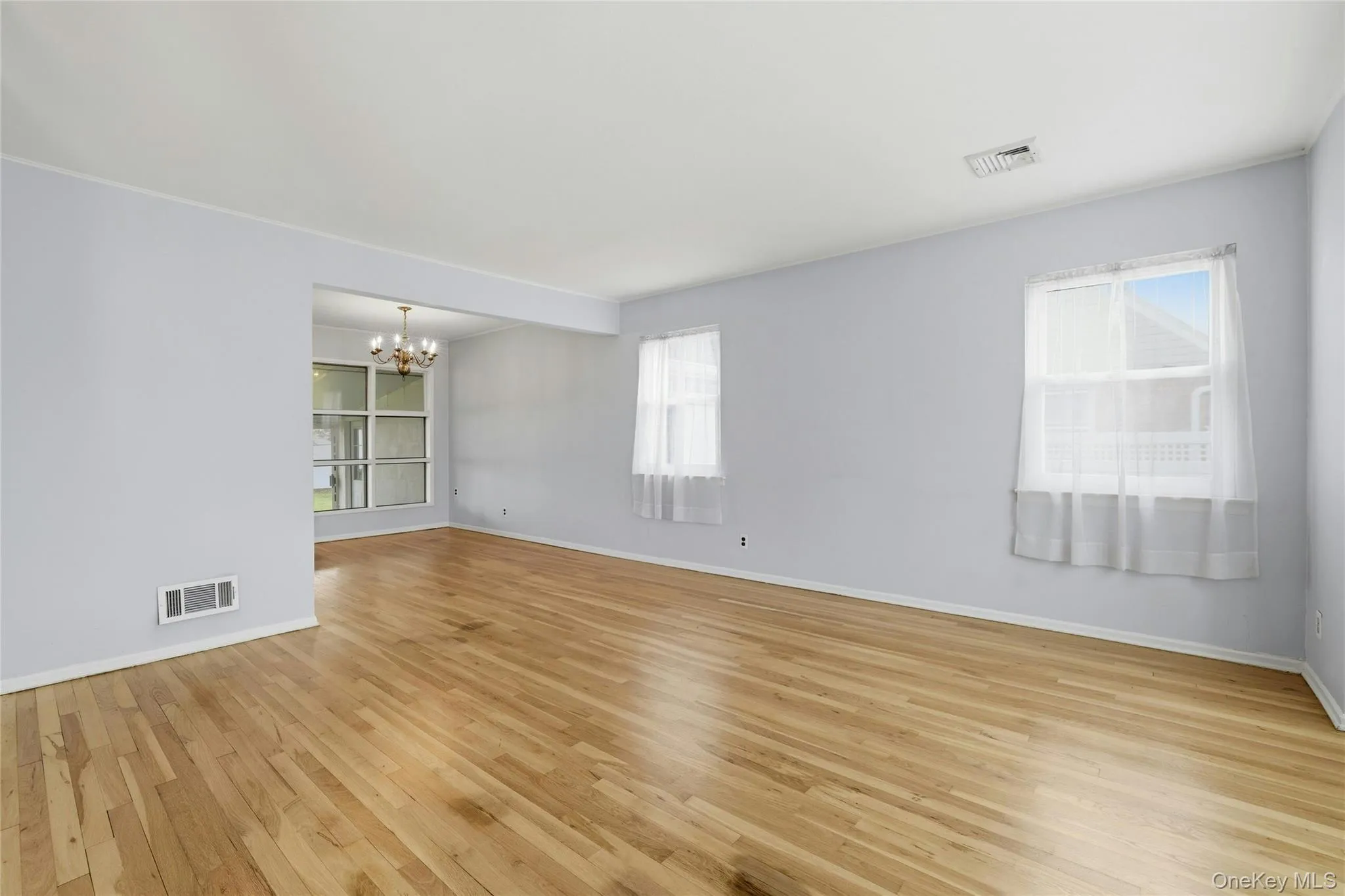 324 Coleridge Street, Hempstead, NY, 4 Bedrooms Bedrooms, 7 Rooms Rooms,2 BathroomsBathrooms,Residential,For Rent,Coleridge Street,0,KEY1010339 324 Coleridge Street, Hempstead, NY, 4 Bedrooms Bedrooms, 7 Rooms Rooms,2 BathroomsBathrooms,Residential,For Rent,Coleridge Street,0,KEY1010339