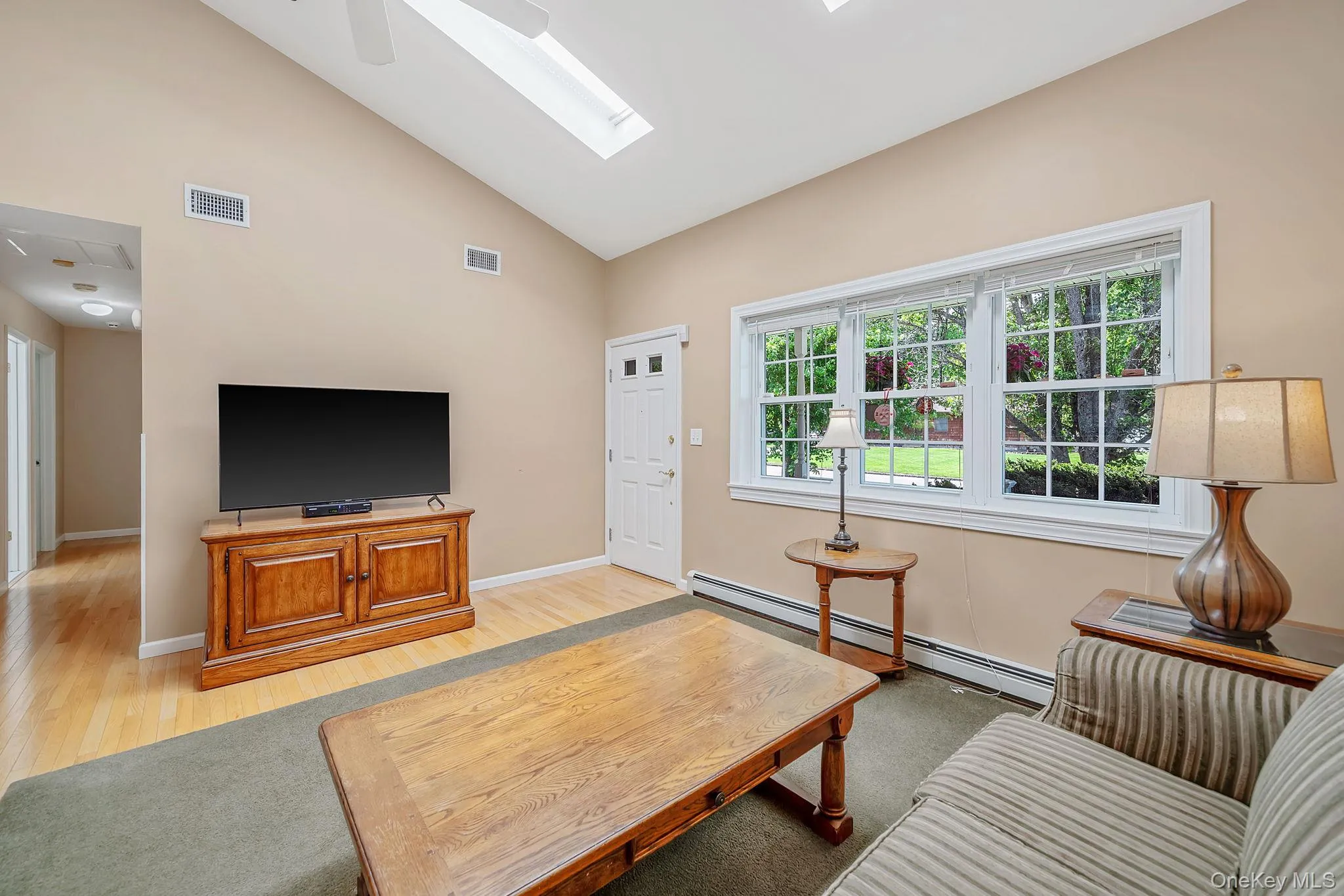 100 Donna Drive, Riverhead, NY, 3 Bedrooms Bedrooms, 7 Rooms Rooms,2 BathroomsBathrooms,Residential,For Rent,Donna,0,1010341 100 Donna Drive, Riverhead, NY, 3 Bedrooms Bedrooms, 7 Rooms Rooms,2 BathroomsBathrooms,Residential,For Rent,Donna,0,1010341