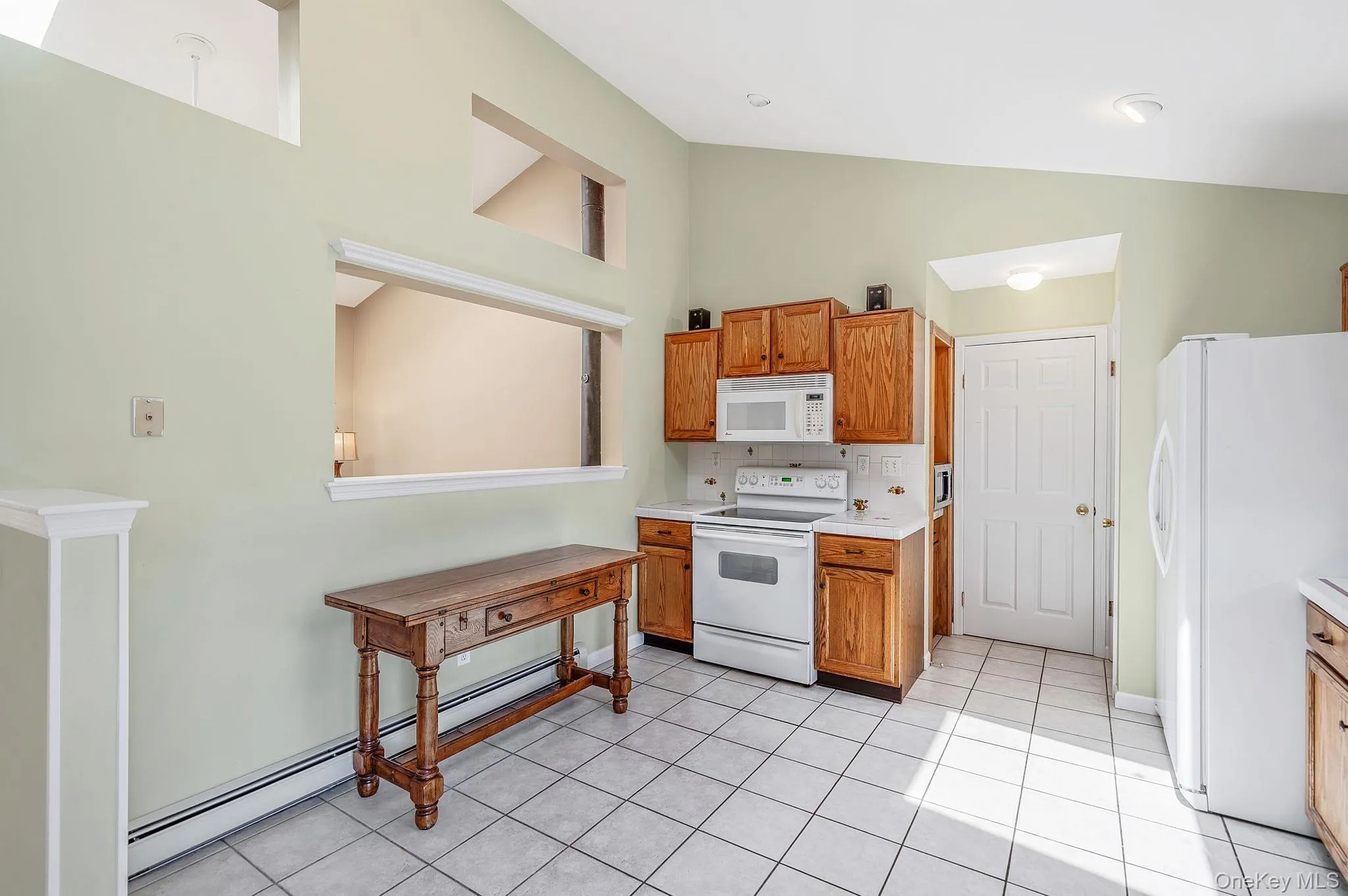 100 Donna Drive, Riverhead, NY, 3 Bedrooms Bedrooms, 7 Rooms Rooms,2 BathroomsBathrooms,Residential,For Rent,Donna,0,1010341 100 Donna Drive, Riverhead, NY, 3 Bedrooms Bedrooms, 7 Rooms Rooms,2 BathroomsBathrooms,Residential,For Rent,Donna,0,1010341