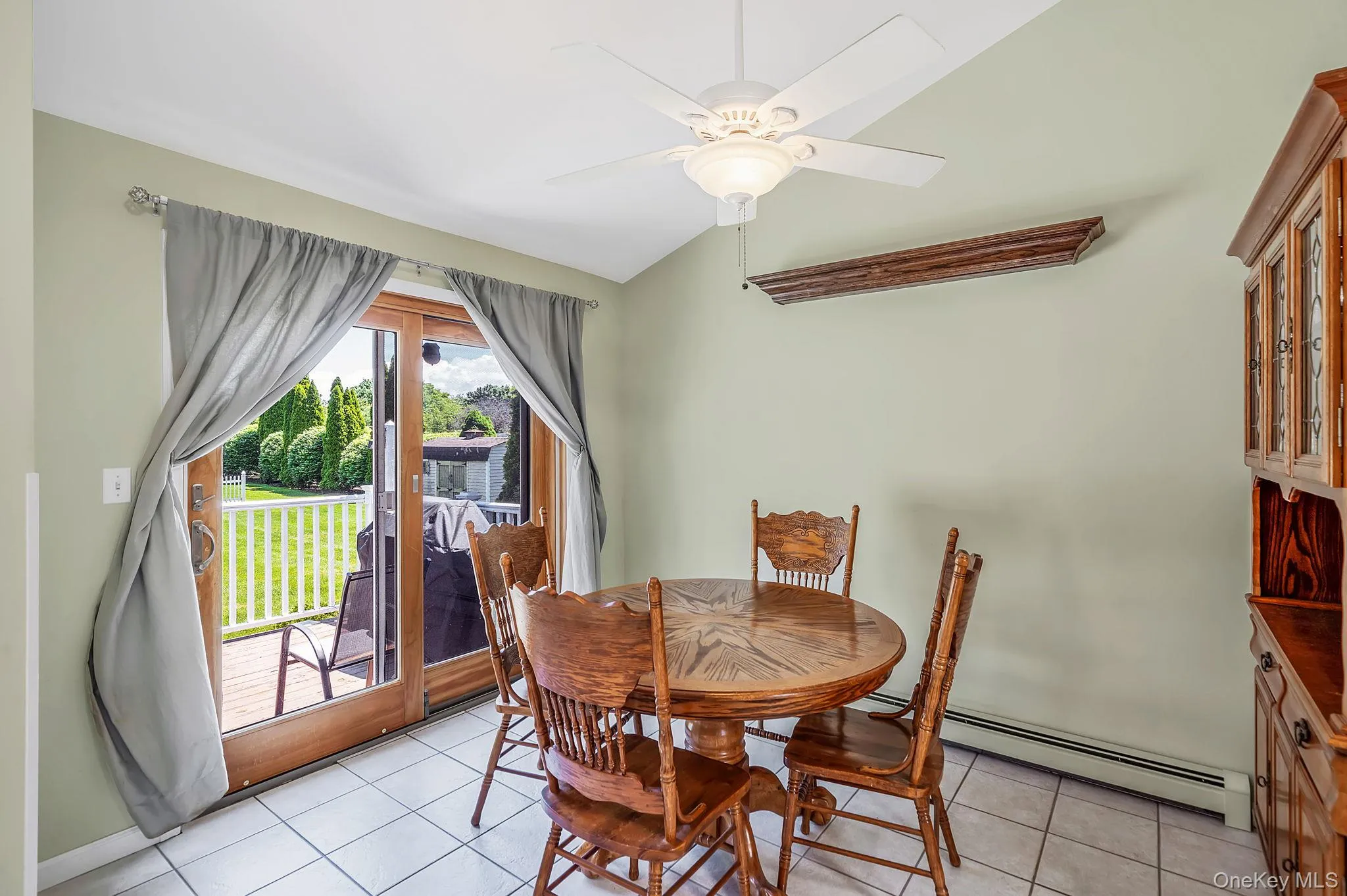 100 Donna Drive, Riverhead, NY, 3 Bedrooms Bedrooms, 7 Rooms Rooms,2 BathroomsBathrooms,Residential,For Rent,Donna,0,1010341 100 Donna Drive, Riverhead, NY, 3 Bedrooms Bedrooms, 7 Rooms Rooms,2 BathroomsBathrooms,Residential,For Rent,Donna,0,1010341