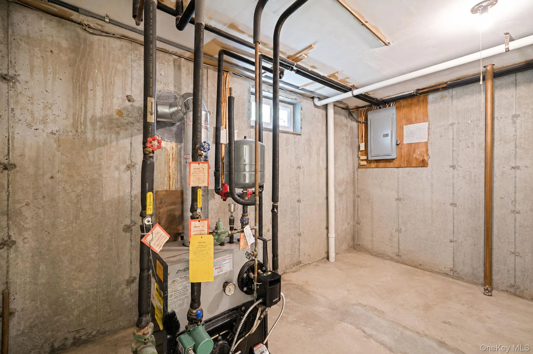 100 Donna Drive, Riverhead, NY, 3 Bedrooms Bedrooms, 7 Rooms Rooms,2 BathroomsBathrooms,Residential,For Rent,Donna,0,1010341 100 Donna Drive, Riverhead, NY, 3 Bedrooms Bedrooms, 7 Rooms Rooms,2 BathroomsBathrooms,Residential,For Rent,Donna,0,1010341