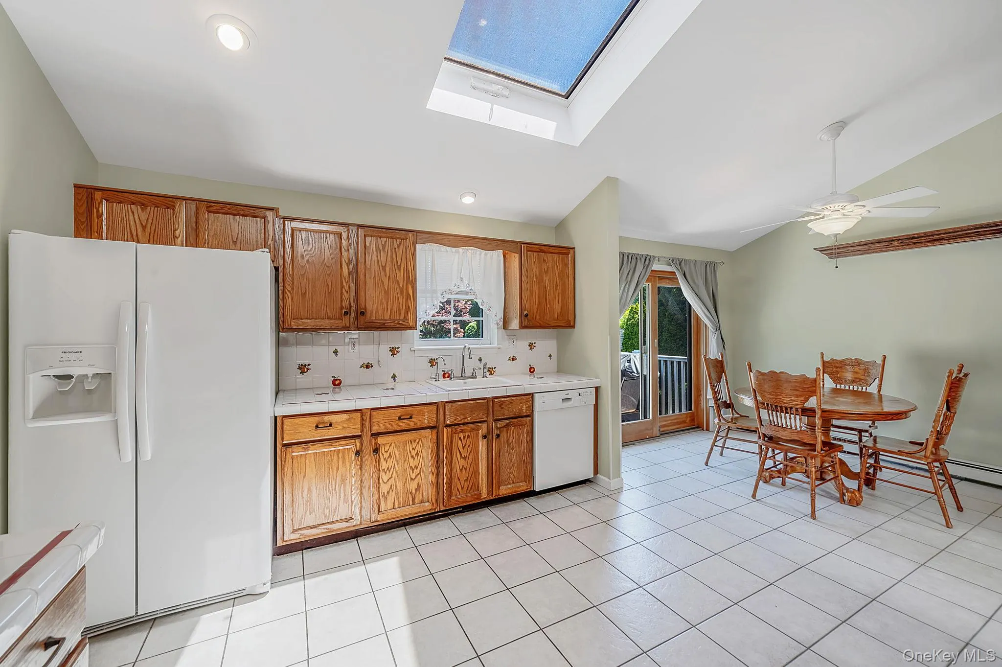 100 Donna Drive, Riverhead, NY, 3 Bedrooms Bedrooms, 7 Rooms Rooms,2 BathroomsBathrooms,Residential,For Rent,Donna,0,1010341 100 Donna Drive, Riverhead, NY, 3 Bedrooms Bedrooms, 7 Rooms Rooms,2 BathroomsBathrooms,Residential,For Rent,Donna,0,1010341