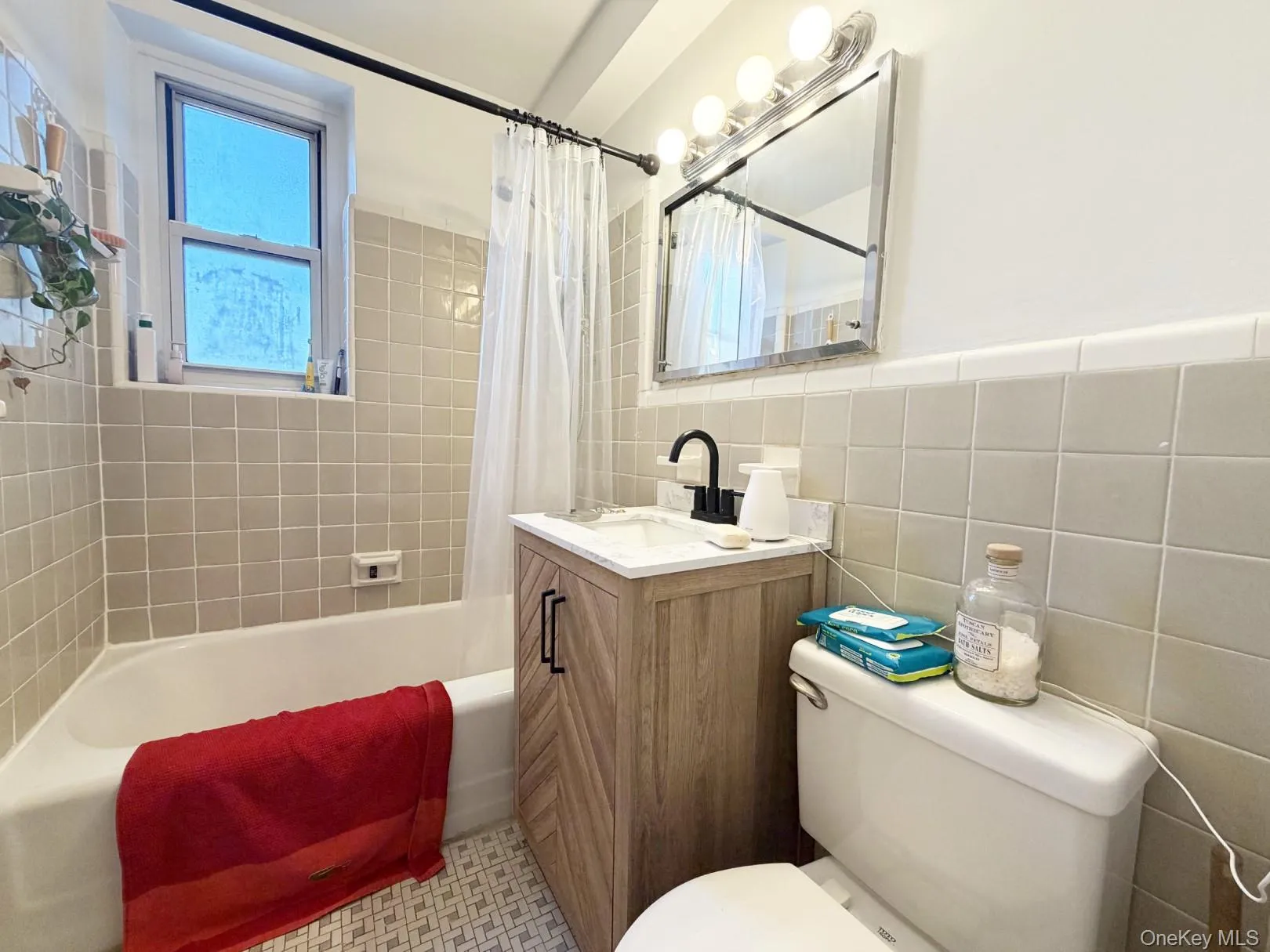 209-15 18th Avenue, New York, NY, 2 Bedrooms Bedrooms, 5 Rooms Rooms,1 BathroomBathrooms,Residential,For Rent,18th,0,1010342 209-15 18th Avenue, New York, NY, 2 Bedrooms Bedrooms, 5 Rooms Rooms,1 BathroomBathrooms,Residential,For Rent,18th,0,1010342