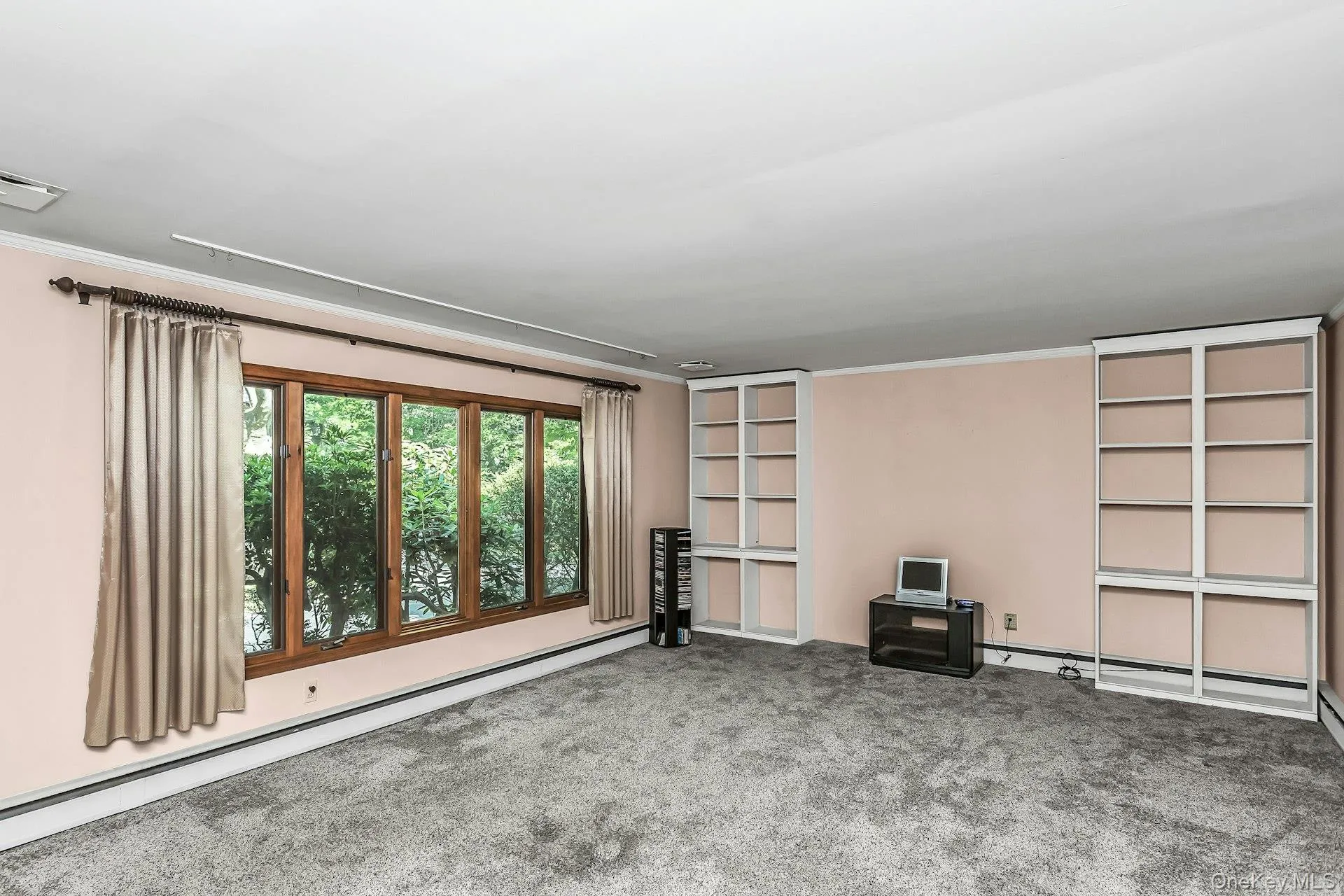 1 Duffy Court, Huntington, NY, 3 Bedrooms Bedrooms, 7 Rooms Rooms,2 BathroomsBathrooms,Residential,For Rent,Duffy,0,1010343 1 Duffy Court, Huntington, NY, 3 Bedrooms Bedrooms, 7 Rooms Rooms,2 BathroomsBathrooms,Residential,For Rent,Duffy,0,1010343