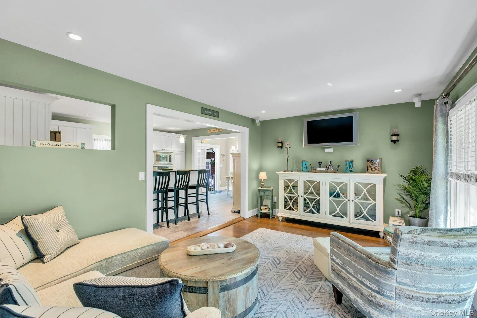 Family room to kitchen Family room to kitchen