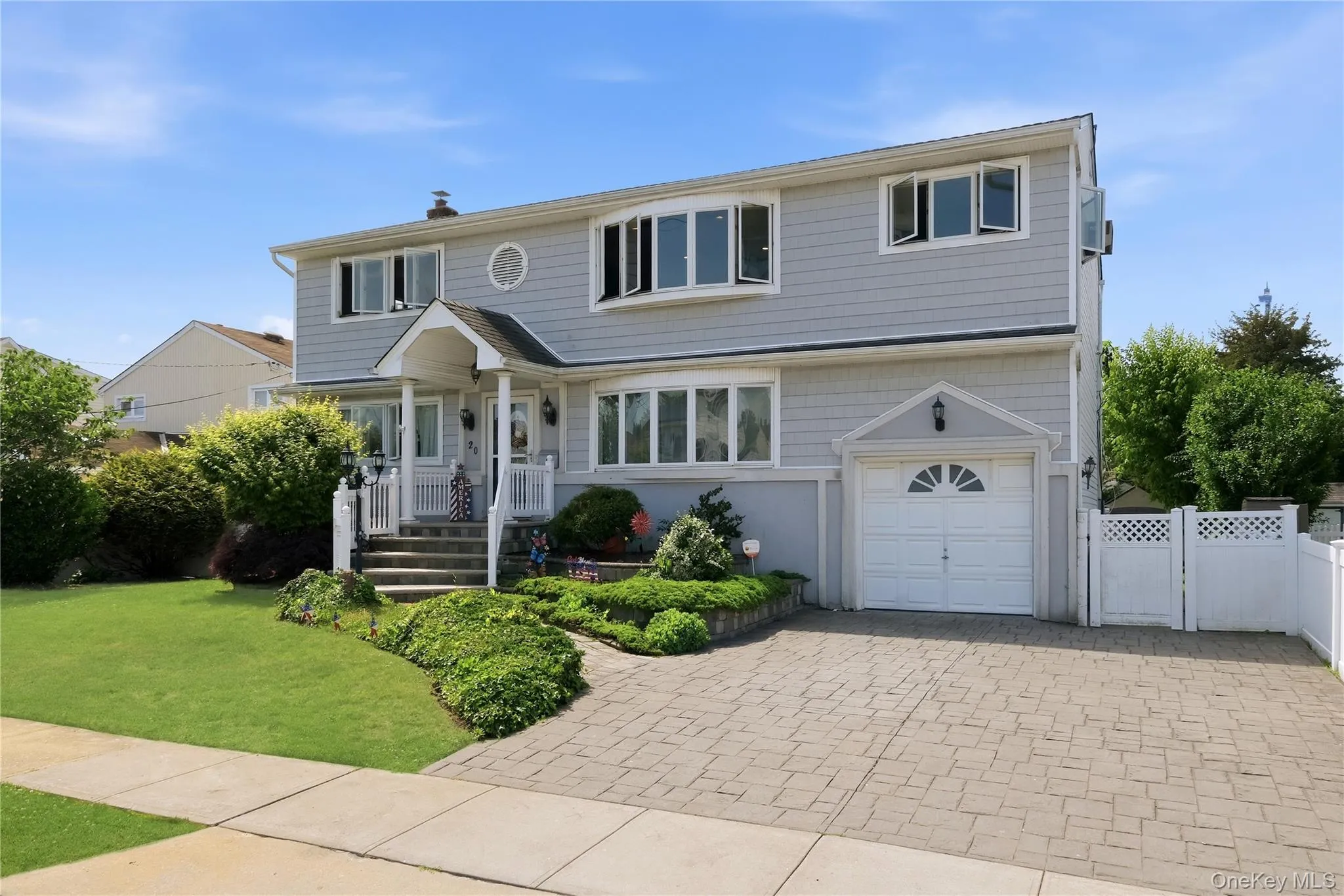 20 Elm Street, Oyster Bay, NY, 5 Bedrooms Bedrooms, 11 Rooms Rooms,3 BathroomsBathrooms,Residential,For Rent,Elm,0,1010348 20 Elm Street, Oyster Bay, NY, 5 Bedrooms Bedrooms, 11 Rooms Rooms,3 BathroomsBathrooms,Residential,For Rent,Elm,0,1010348