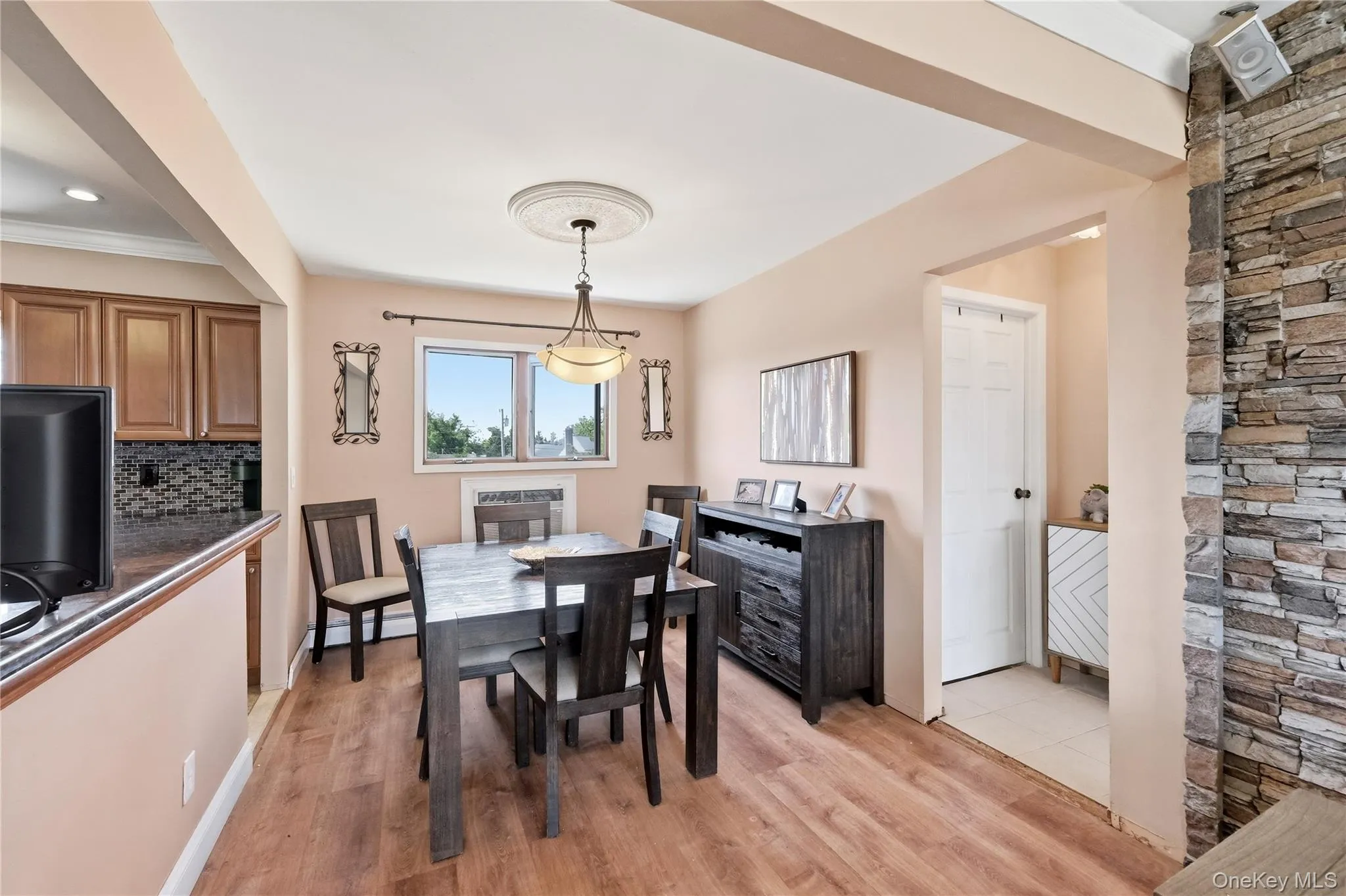 20 Elm Street, Oyster Bay, NY, 5 Bedrooms Bedrooms, 11 Rooms Rooms,3 BathroomsBathrooms,Residential,For Rent,Elm,0,1010348 20 Elm Street, Oyster Bay, NY, 5 Bedrooms Bedrooms, 11 Rooms Rooms,3 BathroomsBathrooms,Residential,For Rent,Elm,0,1010348