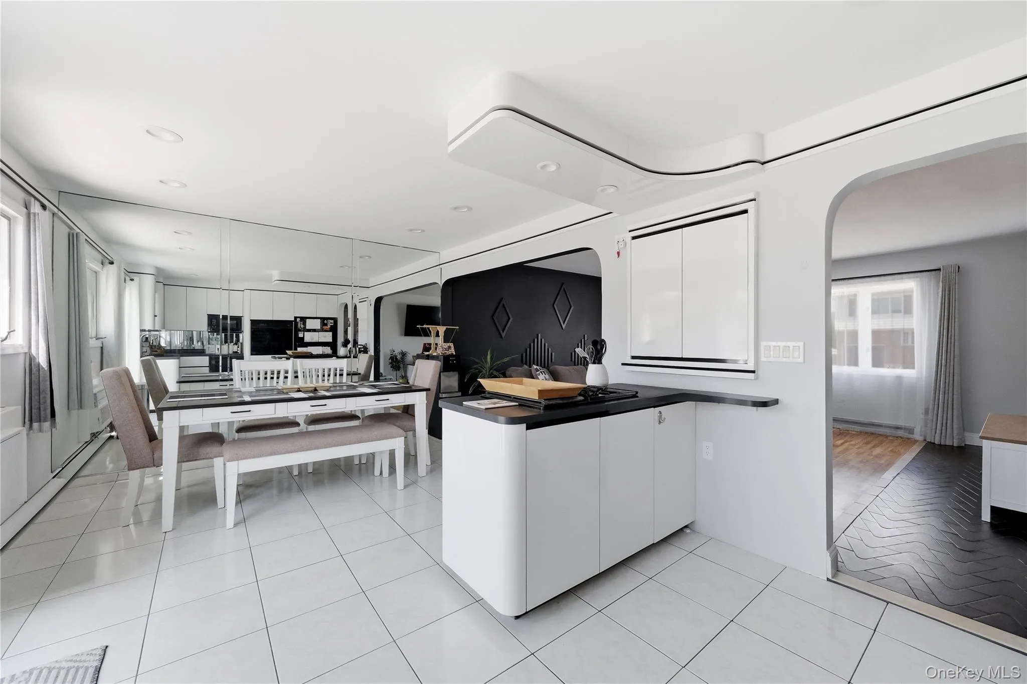 20 Elm Street, Oyster Bay, NY, 5 Bedrooms Bedrooms, 11 Rooms Rooms,3 BathroomsBathrooms,Residential,For Rent,Elm,0,1010348 20 Elm Street, Oyster Bay, NY, 5 Bedrooms Bedrooms, 11 Rooms Rooms,3 BathroomsBathrooms,Residential,For Rent,Elm,0,1010348