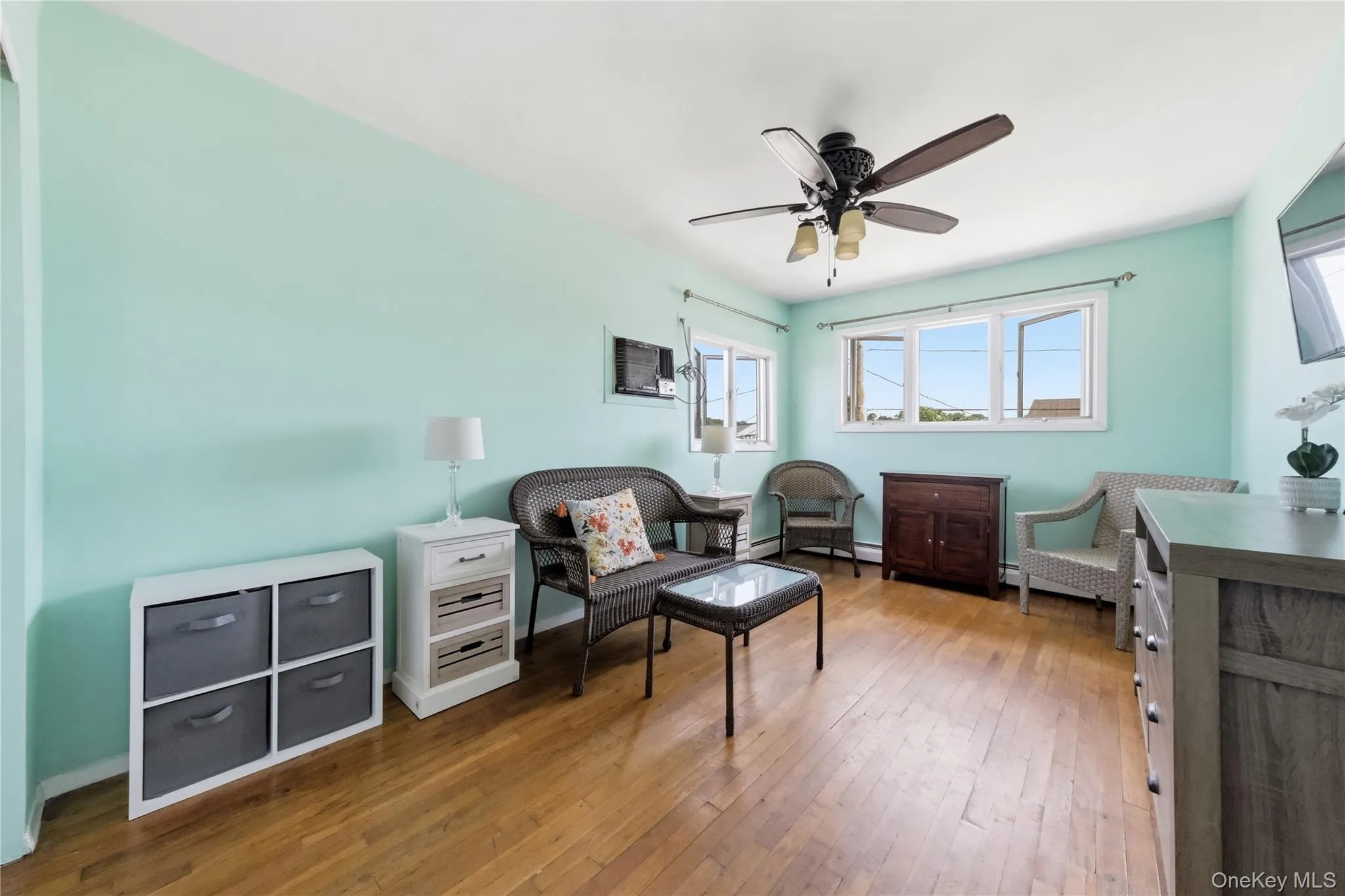 20 Elm Street, Oyster Bay, NY, 5 Bedrooms Bedrooms, 11 Rooms Rooms,3 BathroomsBathrooms,Residential,For Rent,Elm,0,1010348 20 Elm Street, Oyster Bay, NY, 5 Bedrooms Bedrooms, 11 Rooms Rooms,3 BathroomsBathrooms,Residential,For Rent,Elm,0,1010348