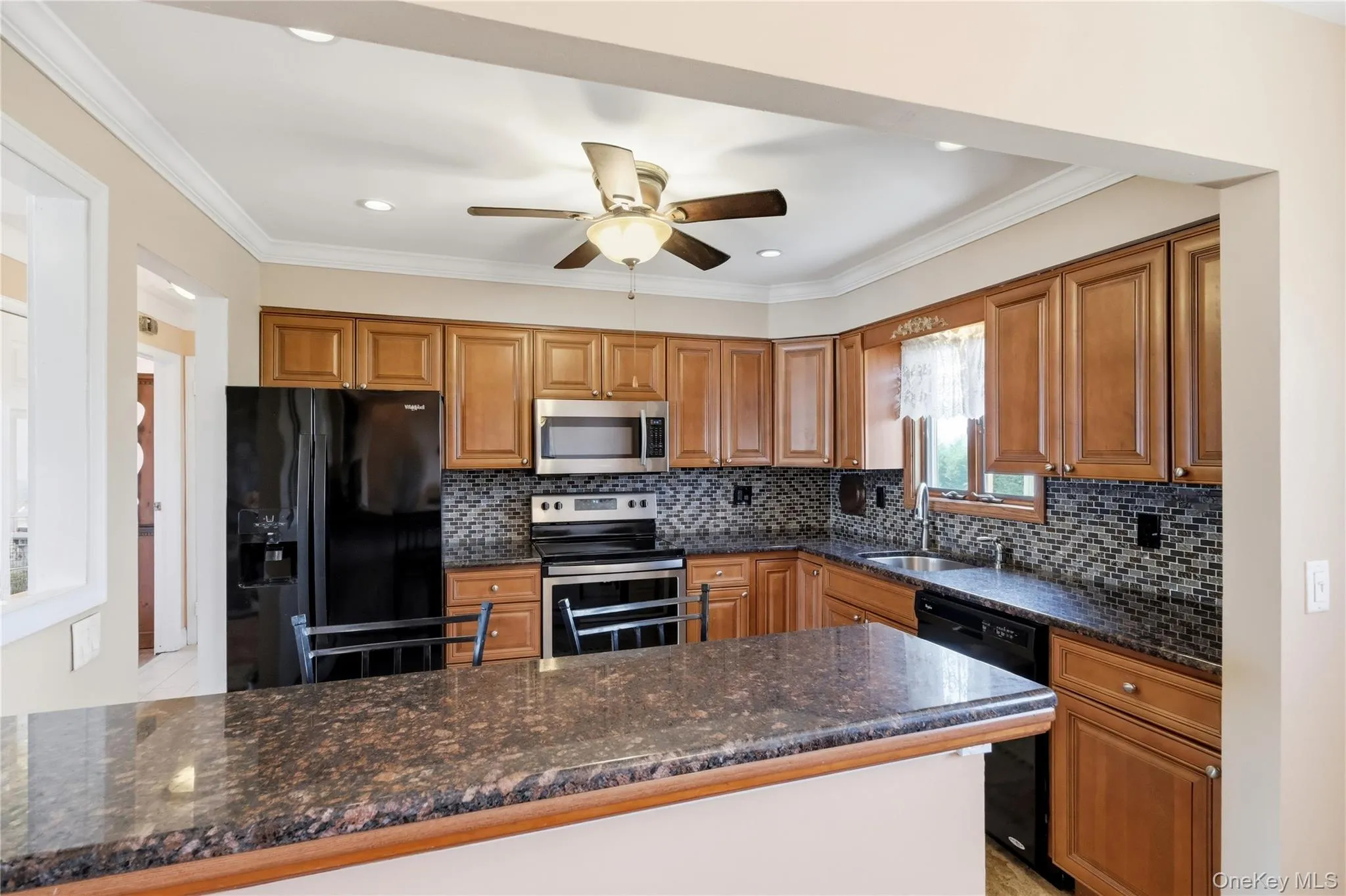 20 Elm Street, Oyster Bay, NY, 5 Bedrooms Bedrooms, 11 Rooms Rooms,3 BathroomsBathrooms,Residential,For Rent,Elm,0,1010348 20 Elm Street, Oyster Bay, NY, 5 Bedrooms Bedrooms, 11 Rooms Rooms,3 BathroomsBathrooms,Residential,For Rent,Elm,0,1010348