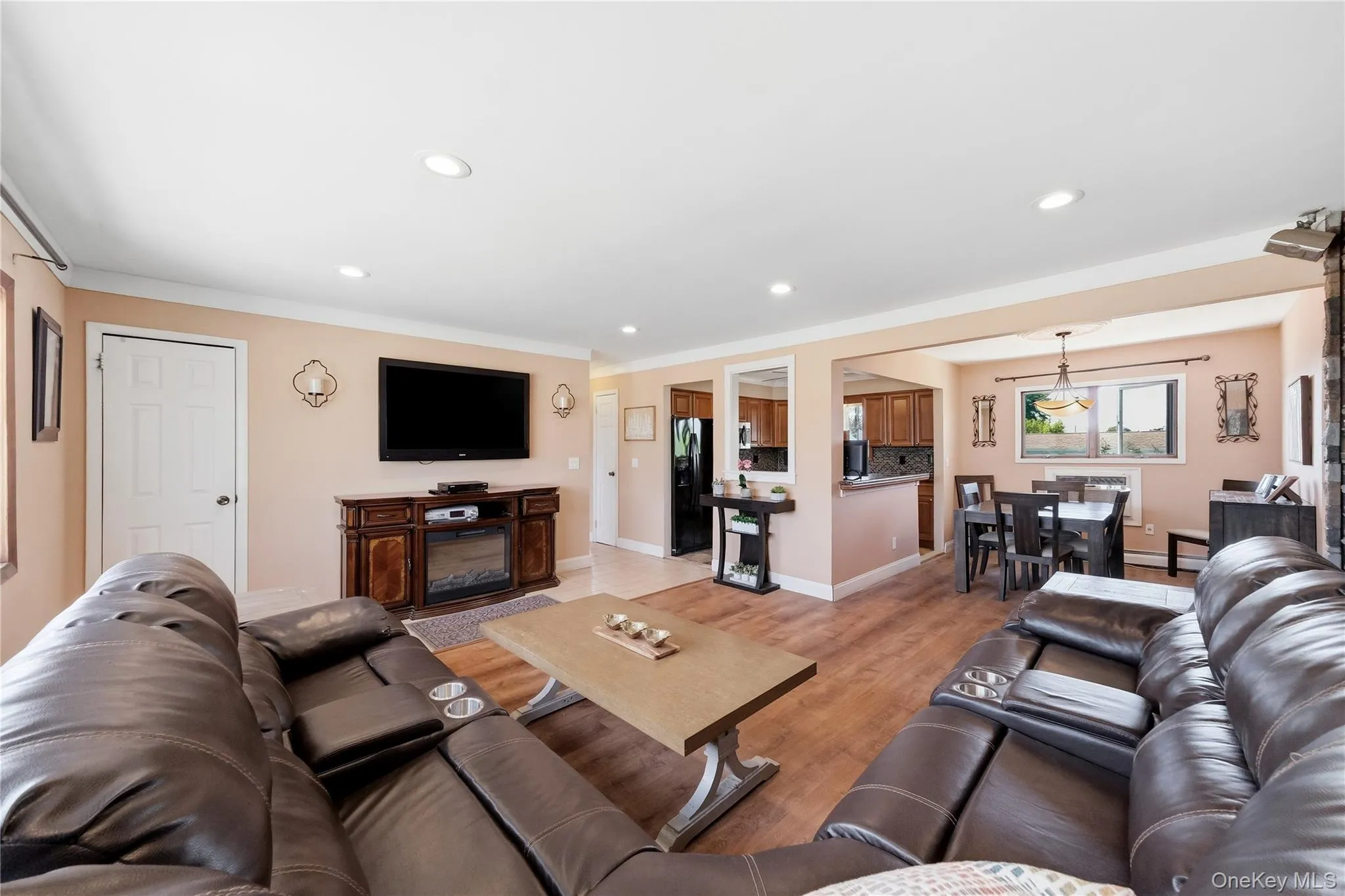 20 Elm Street, Oyster Bay, NY, 5 Bedrooms Bedrooms, 11 Rooms Rooms,3 BathroomsBathrooms,Residential,For Rent,Elm,0,1010348 20 Elm Street, Oyster Bay, NY, 5 Bedrooms Bedrooms, 11 Rooms Rooms,3 BathroomsBathrooms,Residential,For Rent,Elm,0,1010348