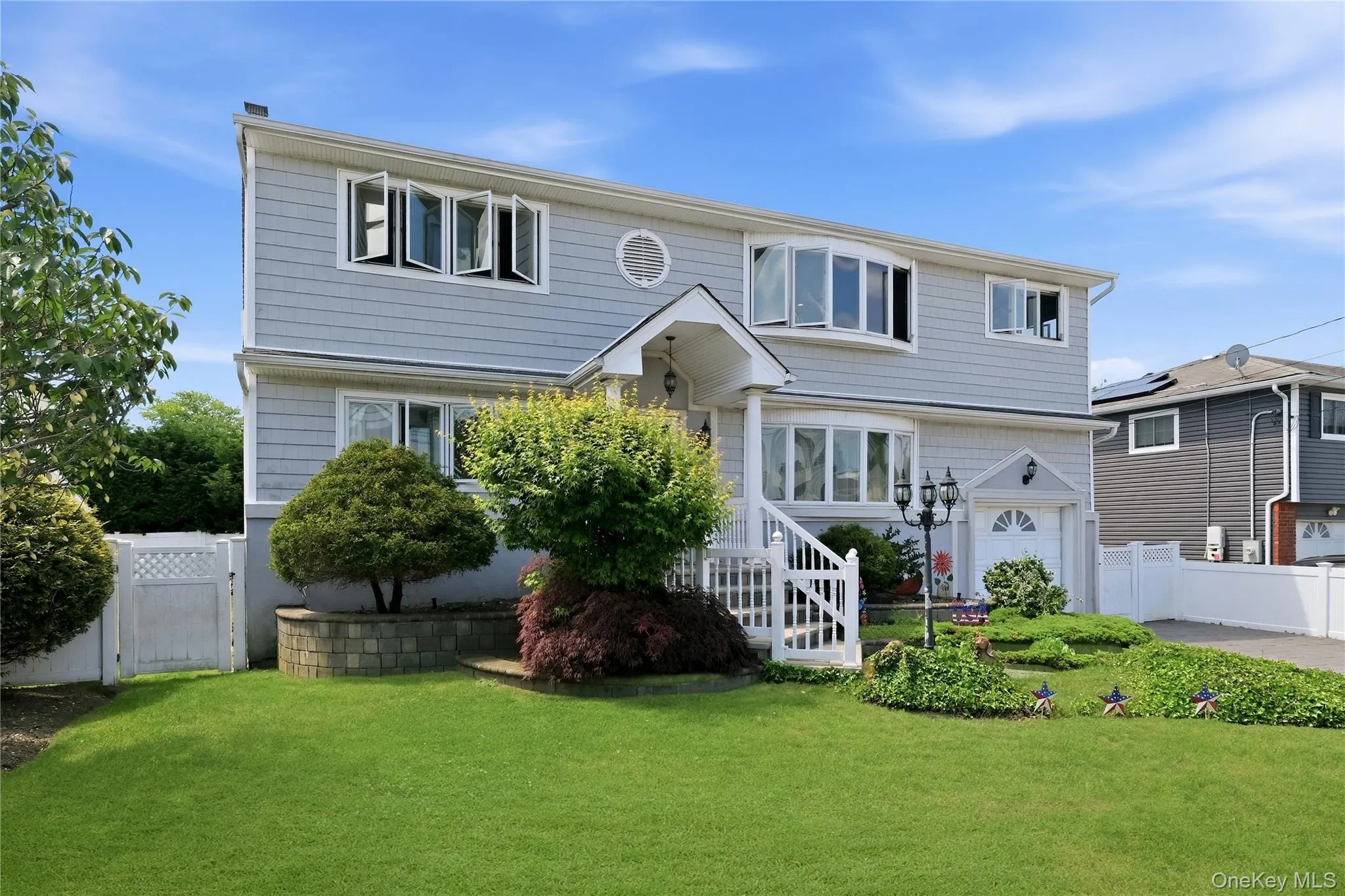 20 Elm Street, Oyster Bay, NY, 5 Bedrooms Bedrooms, 11 Rooms Rooms,3 BathroomsBathrooms,Residential,For Rent,Elm,0,1010348 20 Elm Street, Oyster Bay, NY, 5 Bedrooms Bedrooms, 11 Rooms Rooms,3 BathroomsBathrooms,Residential,For Rent,Elm,0,1010348
