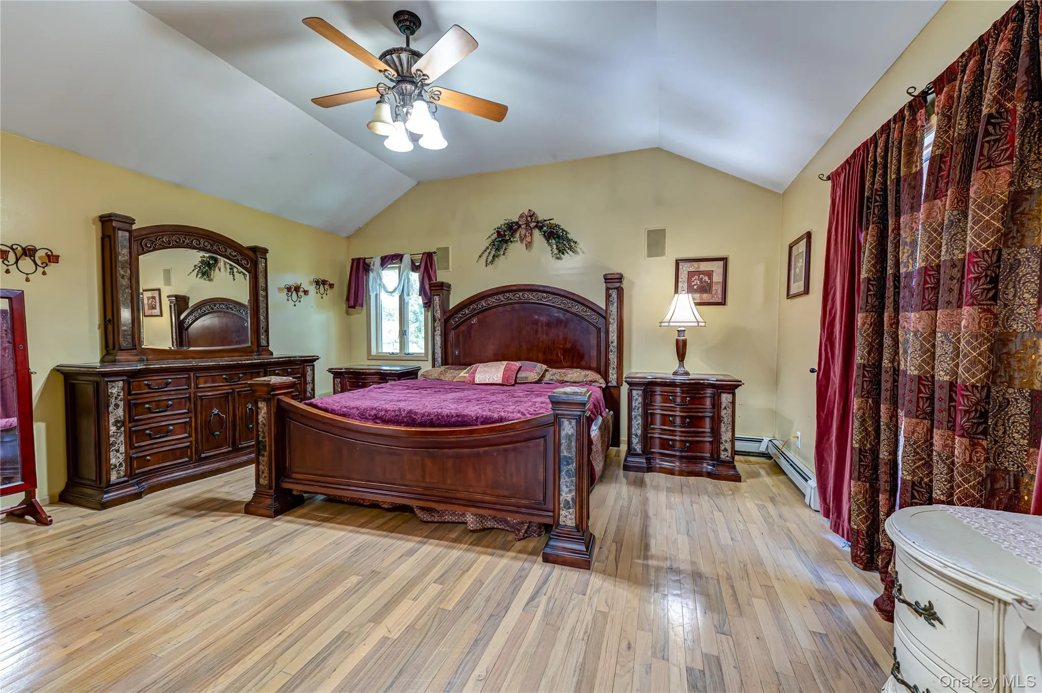 11 Annemarie Drive, Smithtown, NY, 4 Bedrooms Bedrooms, 8 Rooms Rooms,2 BathroomsBathrooms,Residential,For Rent,Annemarie,0,1010352 11 Annemarie Drive, Smithtown, NY, 4 Bedrooms Bedrooms, 8 Rooms Rooms,2 BathroomsBathrooms,Residential,For Rent,Annemarie,0,1010352