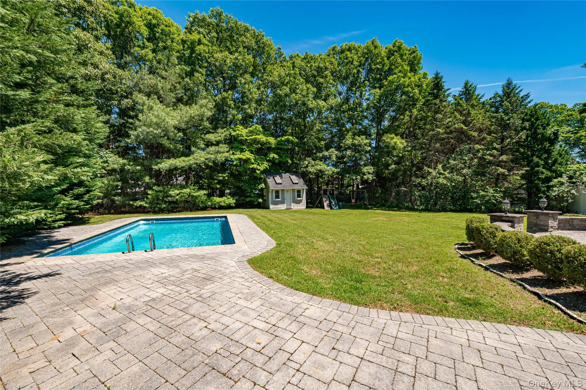 11 Annemarie Drive, Smithtown, NY, 4 Bedrooms Bedrooms, 8 Rooms Rooms,2 BathroomsBathrooms,Residential,For Rent,Annemarie,0,1010352 11 Annemarie Drive, Smithtown, NY, 4 Bedrooms Bedrooms, 8 Rooms Rooms,2 BathroomsBathrooms,Residential,For Rent,Annemarie,0,1010352