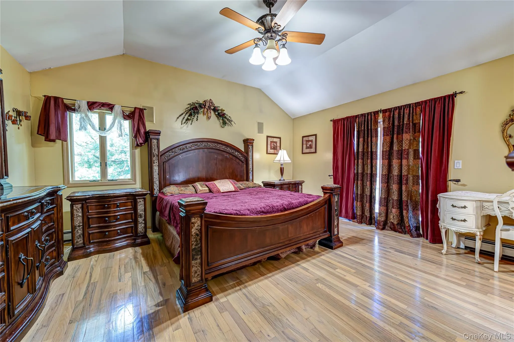 11 Annemarie Drive, Smithtown, NY, 4 Bedrooms Bedrooms, 8 Rooms Rooms,2 BathroomsBathrooms,Residential,For Rent,Annemarie,0,1010352 11 Annemarie Drive, Smithtown, NY, 4 Bedrooms Bedrooms, 8 Rooms Rooms,2 BathroomsBathrooms,Residential,For Rent,Annemarie,0,1010352