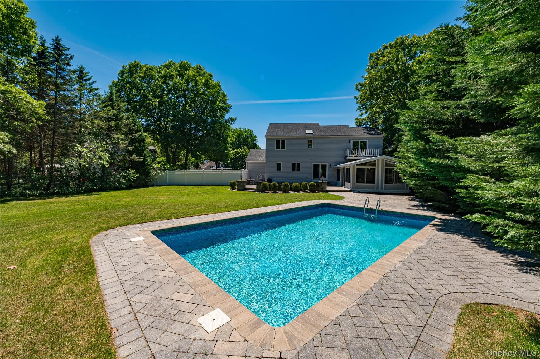 11 Annemarie Drive, Smithtown, NY, 4 Bedrooms Bedrooms, 8 Rooms Rooms,2 BathroomsBathrooms,Residential,For Rent,Annemarie,0,1010352 11 Annemarie Drive, Smithtown, NY, 4 Bedrooms Bedrooms, 8 Rooms Rooms,2 BathroomsBathrooms,Residential,For Rent,Annemarie,0,1010352