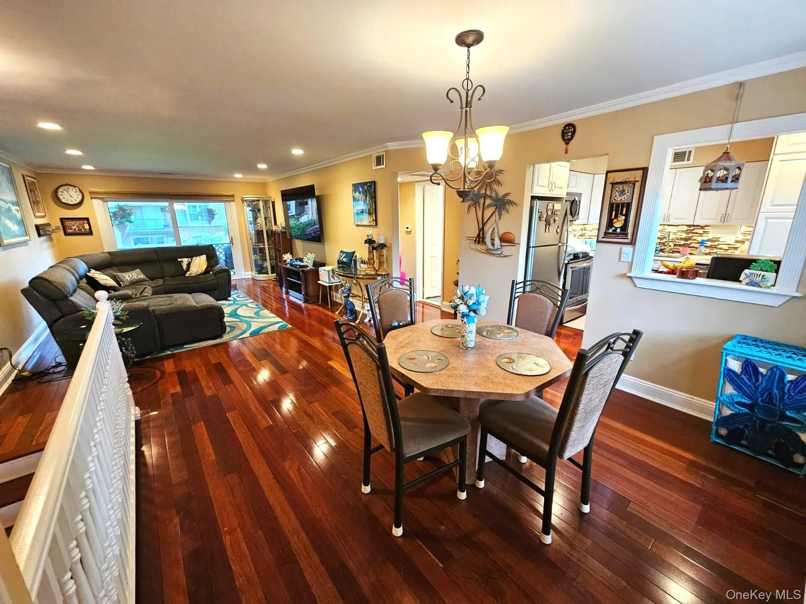 655 Middle Country Road, Brookhaven, NY, 1 Bedroom Bedrooms, 3 Rooms Rooms,1 BathroomBathrooms,Residential Lease,For Rent,Middle Country,0,1010354 655 Middle Country Road, Brookhaven, NY, 1 Bedroom Bedrooms, 3 Rooms Rooms,1 BathroomBathrooms,Residential Lease,For Rent,Middle Country,0,1010354