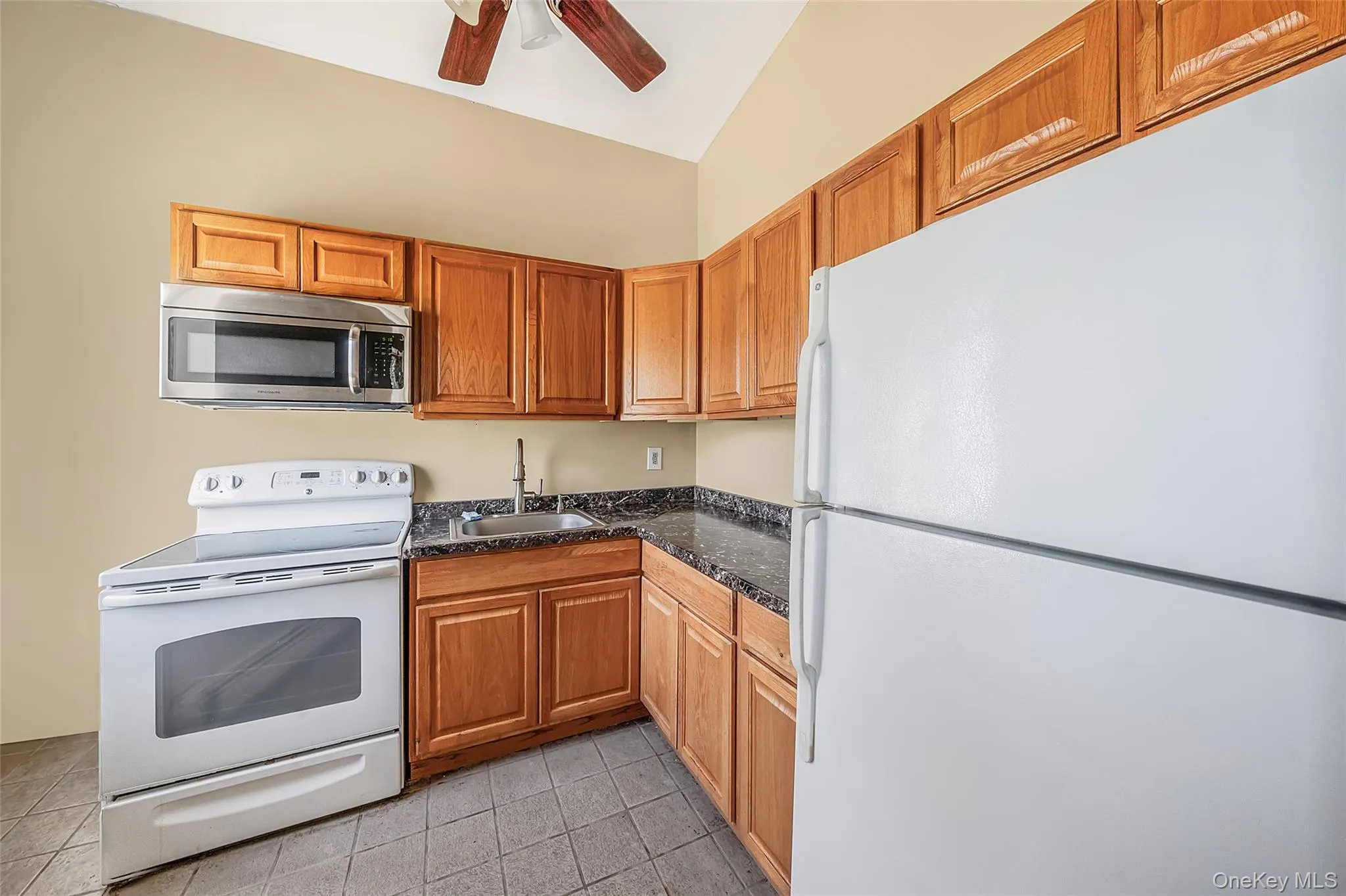 2397 union blvd, Islip, NY, 2 Bedrooms Bedrooms, 4 Rooms Rooms,1 BathroomBathrooms,Residential,For Rent,union blvd,0,1010355 2397 union blvd, Islip, NY, 2 Bedrooms Bedrooms, 4 Rooms Rooms,1 BathroomBathrooms,Residential,For Rent,union blvd,0,1010355