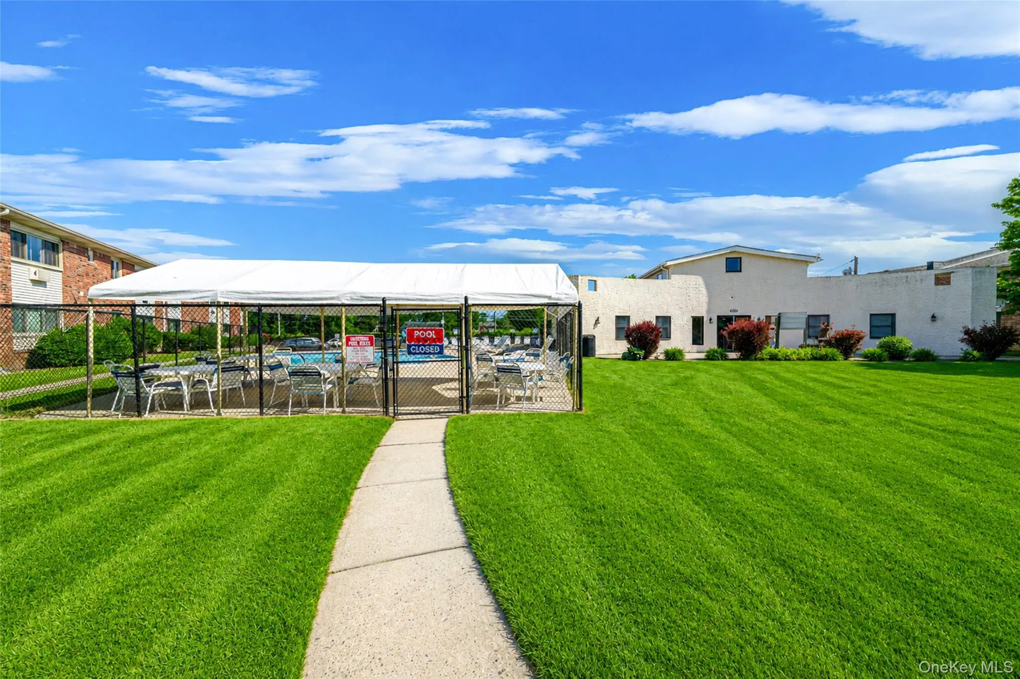 2397 union blvd, Islip, NY, 2 Bedrooms Bedrooms, 4 Rooms Rooms,1 BathroomBathrooms,Residential,For Rent,union blvd,0,1010355 2397 union blvd, Islip, NY, 2 Bedrooms Bedrooms, 4 Rooms Rooms,1 BathroomBathrooms,Residential,For Rent,union blvd,0,1010355
