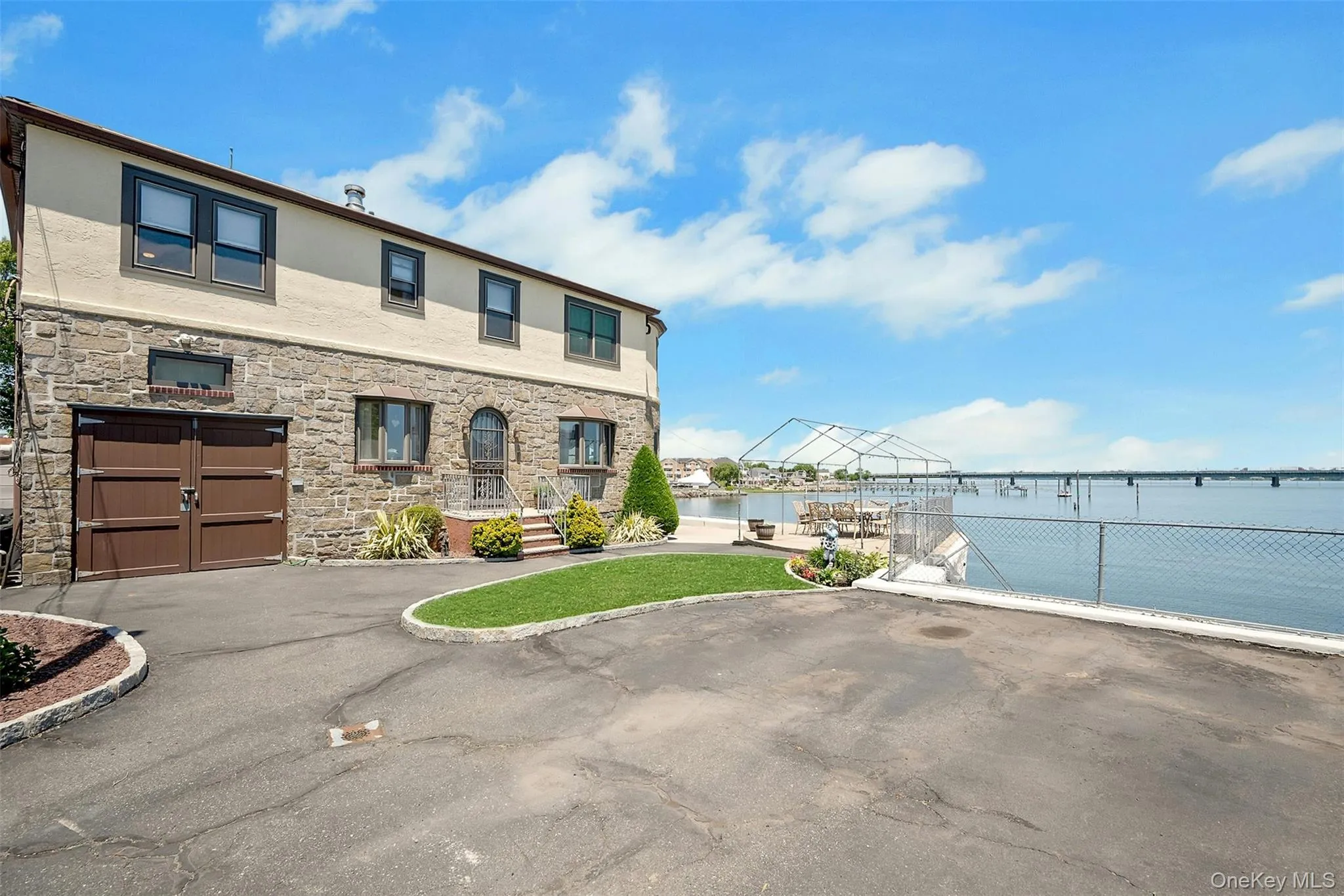 Welcome to 3111 Dare Place a direct waterfront property Welcome to 3111 Dare Place a direct waterfront property