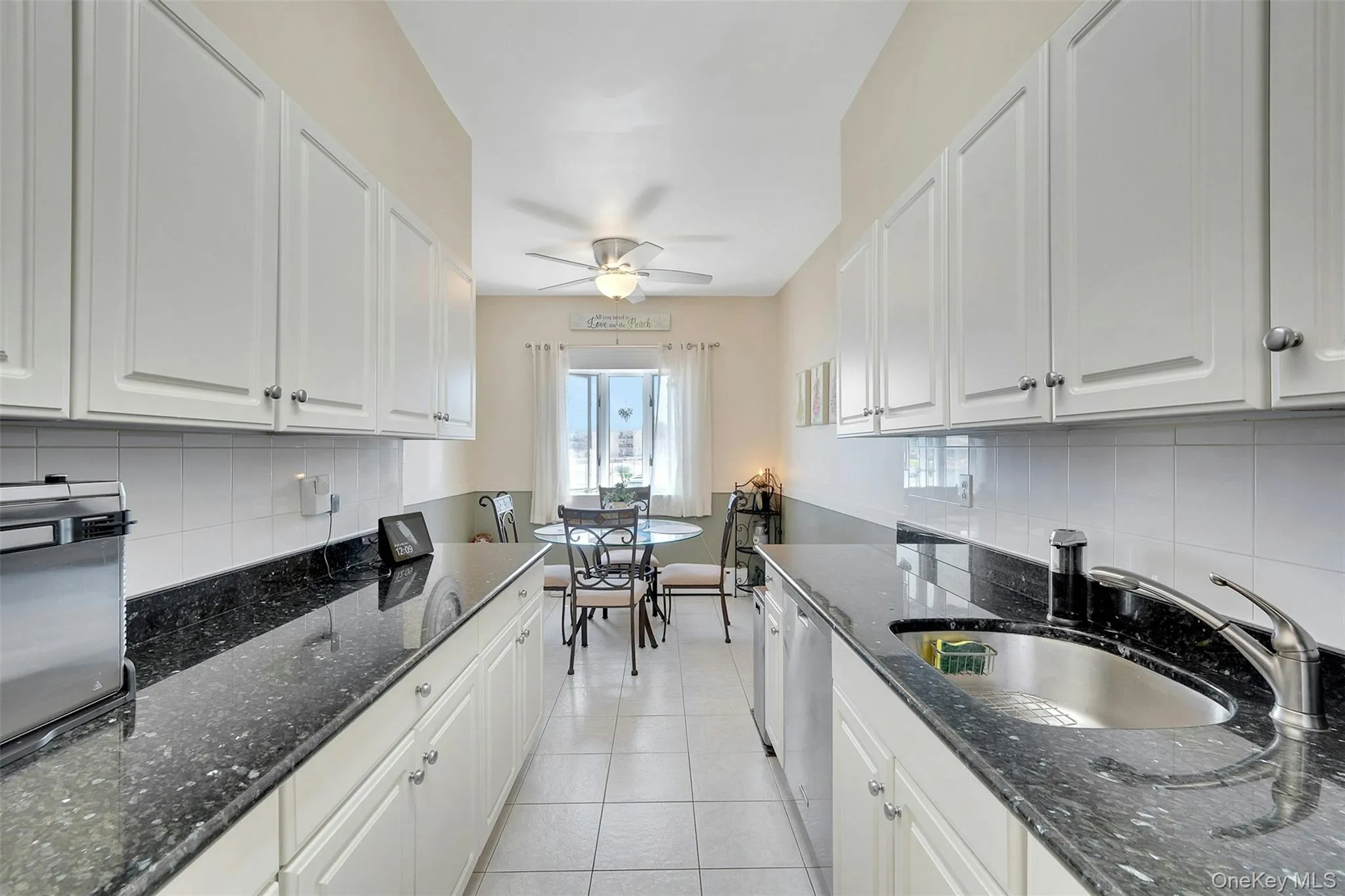 Granite Counter Tops and Tile Floor Granite Counter Tops and Tile Floor