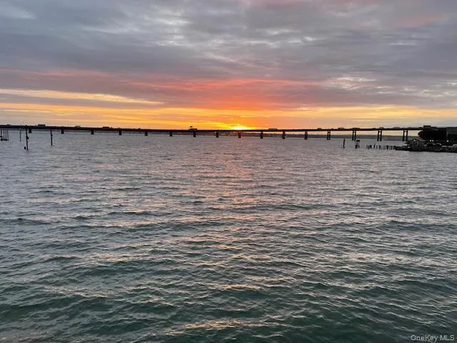 Panoramic views to enjoy the most amazing sunrises and sunsets. Panoramic views to enjoy the most amazing sunrises and sunsets.