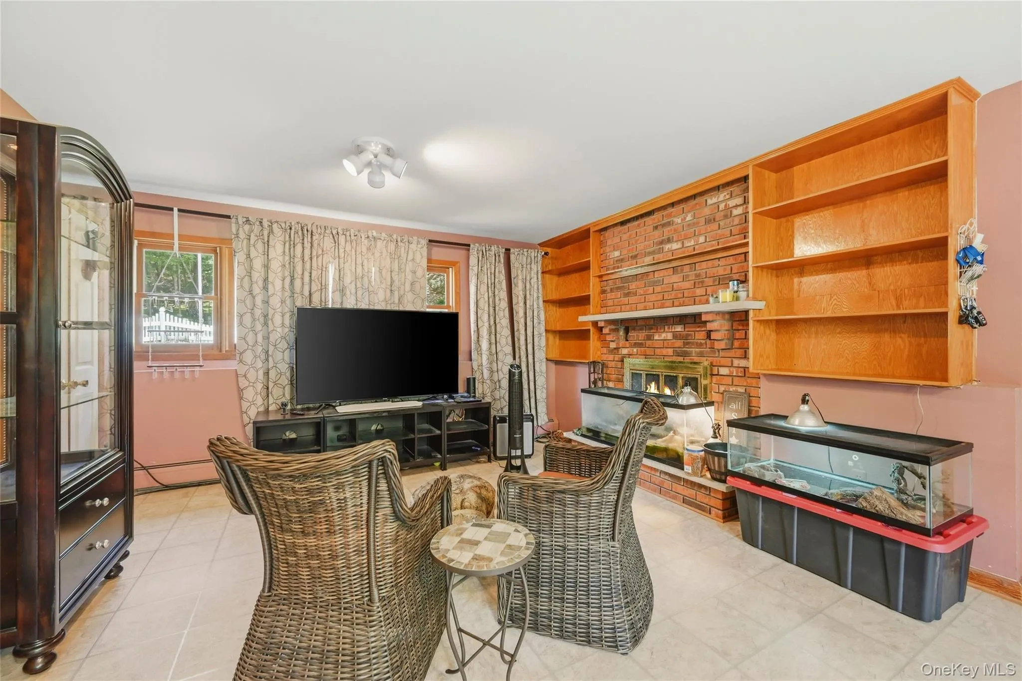 27 Van Tassel Court, Woodbury, NY, 6 Bedrooms Bedrooms, 10 Rooms Rooms,3 BathroomsBathrooms,Residential,For Rent,Van Tassel,0,1010358 27 Van Tassel Court, Woodbury, NY, 6 Bedrooms Bedrooms, 10 Rooms Rooms,3 BathroomsBathrooms,Residential,For Rent,Van Tassel,0,1010358