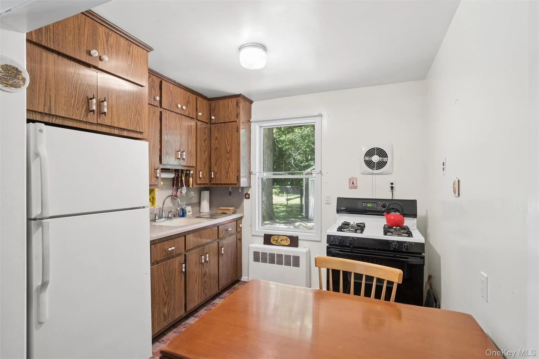 35 Pidgeon Hill Road, Huntington, NY, 2 Bedrooms Bedrooms, 4 Rooms Rooms,1 BathroomBathrooms,Residential,For Rent,Pidgeon Hill,0,1010360 35 Pidgeon Hill Road, Huntington, NY, 2 Bedrooms Bedrooms, 4 Rooms Rooms,1 BathroomBathrooms,Residential,For Rent,Pidgeon Hill,0,1010360