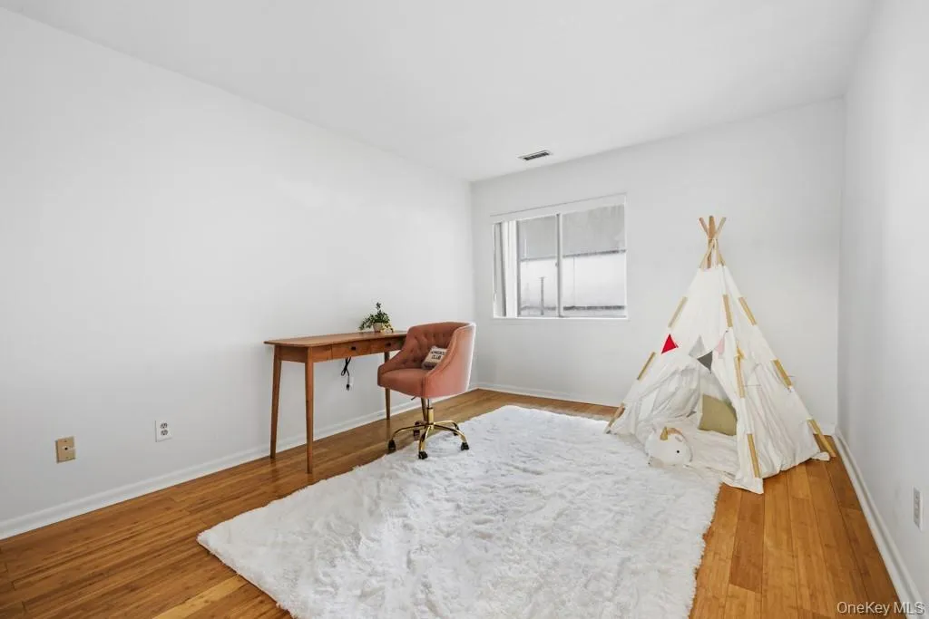 359 Greeley Avenue, New Castle, NY, 2 Bedrooms Bedrooms, 5 Rooms Rooms,2 BathroomsBathrooms,Residential Lease,For Rent,Greeley,0,KEY1010362 359 Greeley Avenue, New Castle, NY, 2 Bedrooms Bedrooms, 5 Rooms Rooms,2 BathroomsBathrooms,Residential Lease,For Rent,Greeley,0,KEY1010362