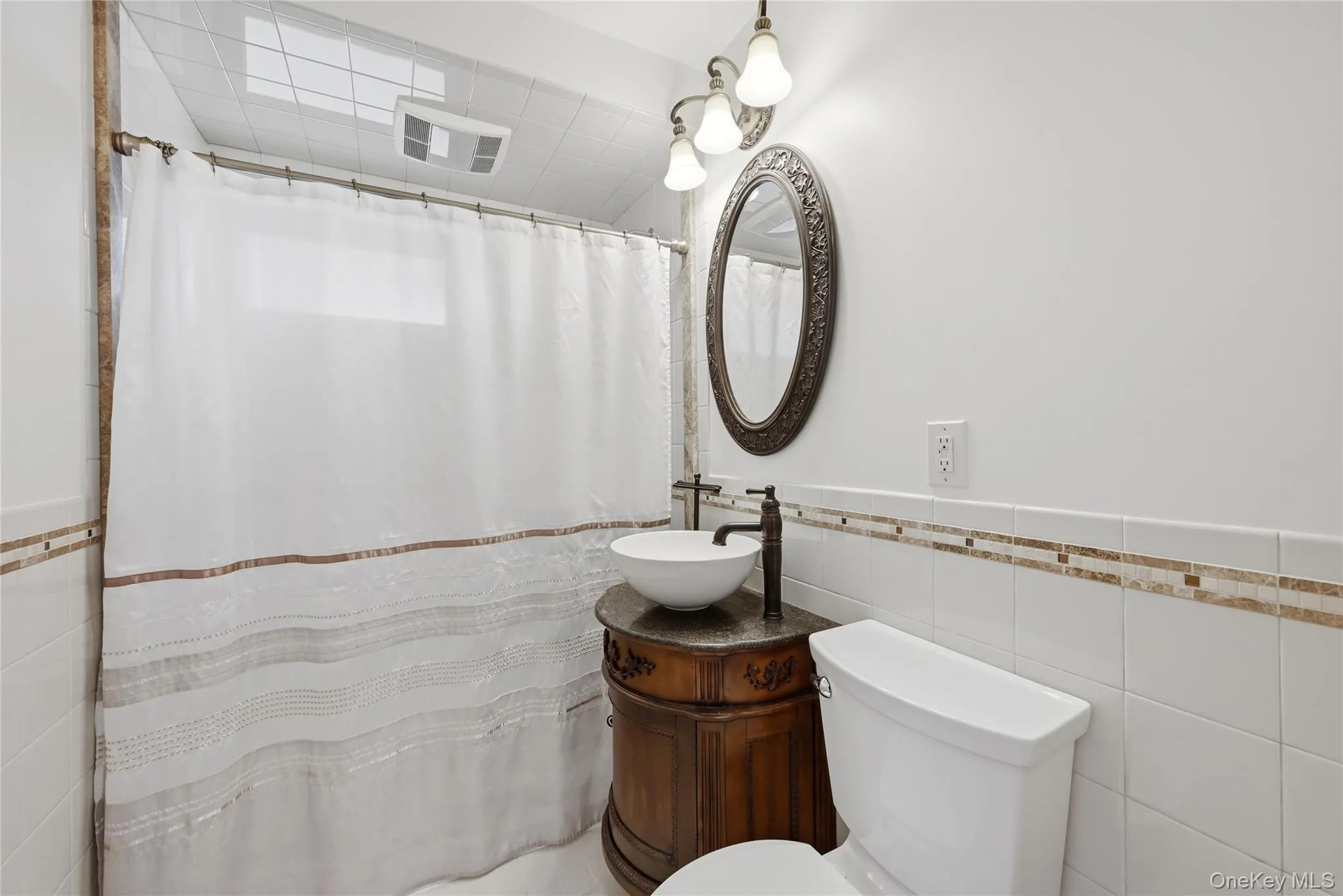 16 Harrow Lane, Hempstead, NY, 3 Bedrooms Bedrooms, 7 Rooms Rooms,2 BathroomsBathrooms,Residential,For Rent,Harrow,0,1010363 16 Harrow Lane, Hempstead, NY, 3 Bedrooms Bedrooms, 7 Rooms Rooms,2 BathroomsBathrooms,Residential,For Rent,Harrow,0,1010363