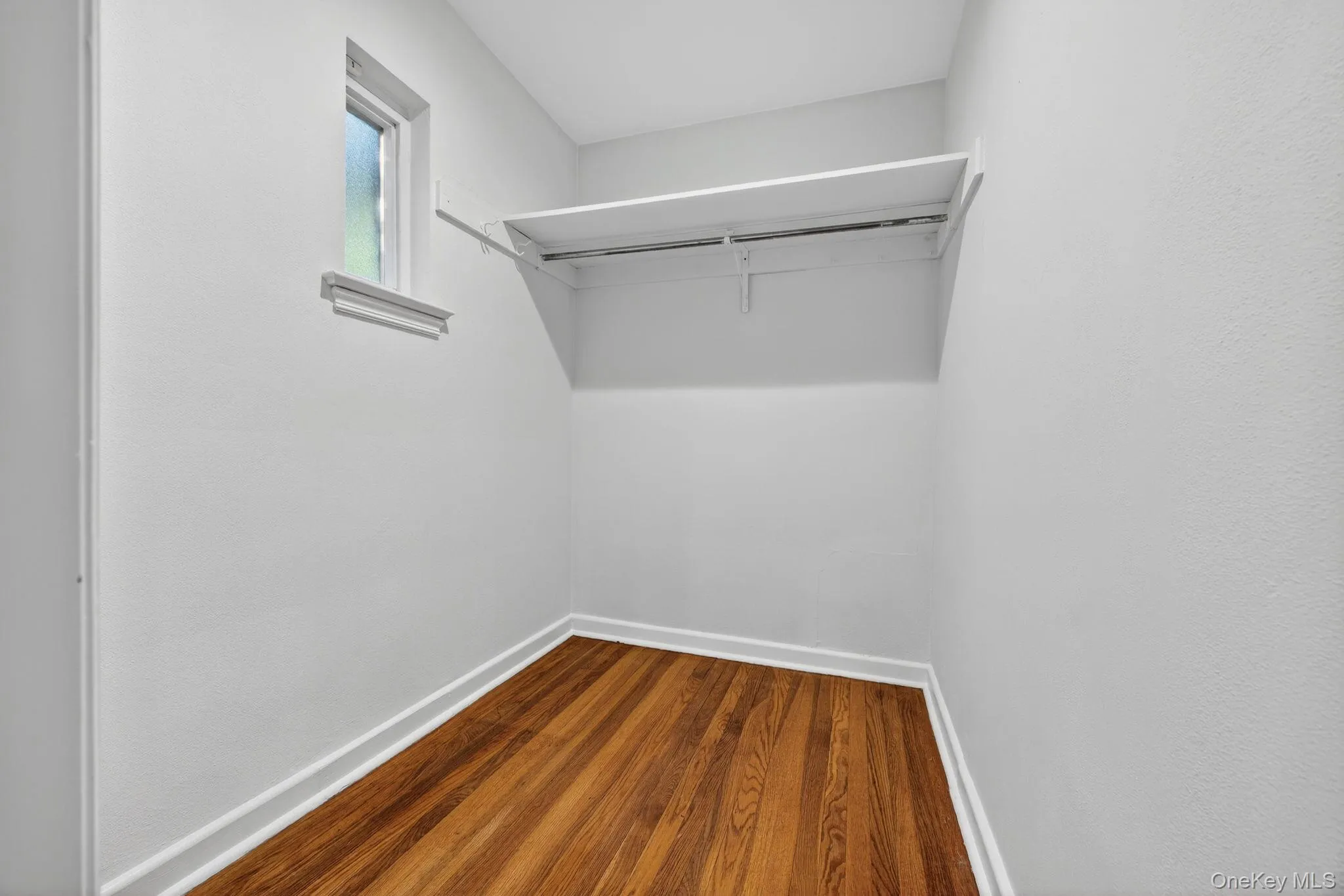 190 Sussex Drive, North Hempstead, NY, 3 Bedrooms Bedrooms, 8 Rooms Rooms,2 BathroomsBathrooms,Residential,For Rent,Sussex,0,1010365 190 Sussex Drive, North Hempstead, NY, 3 Bedrooms Bedrooms, 8 Rooms Rooms,2 BathroomsBathrooms,Residential,For Rent,Sussex,0,1010365
