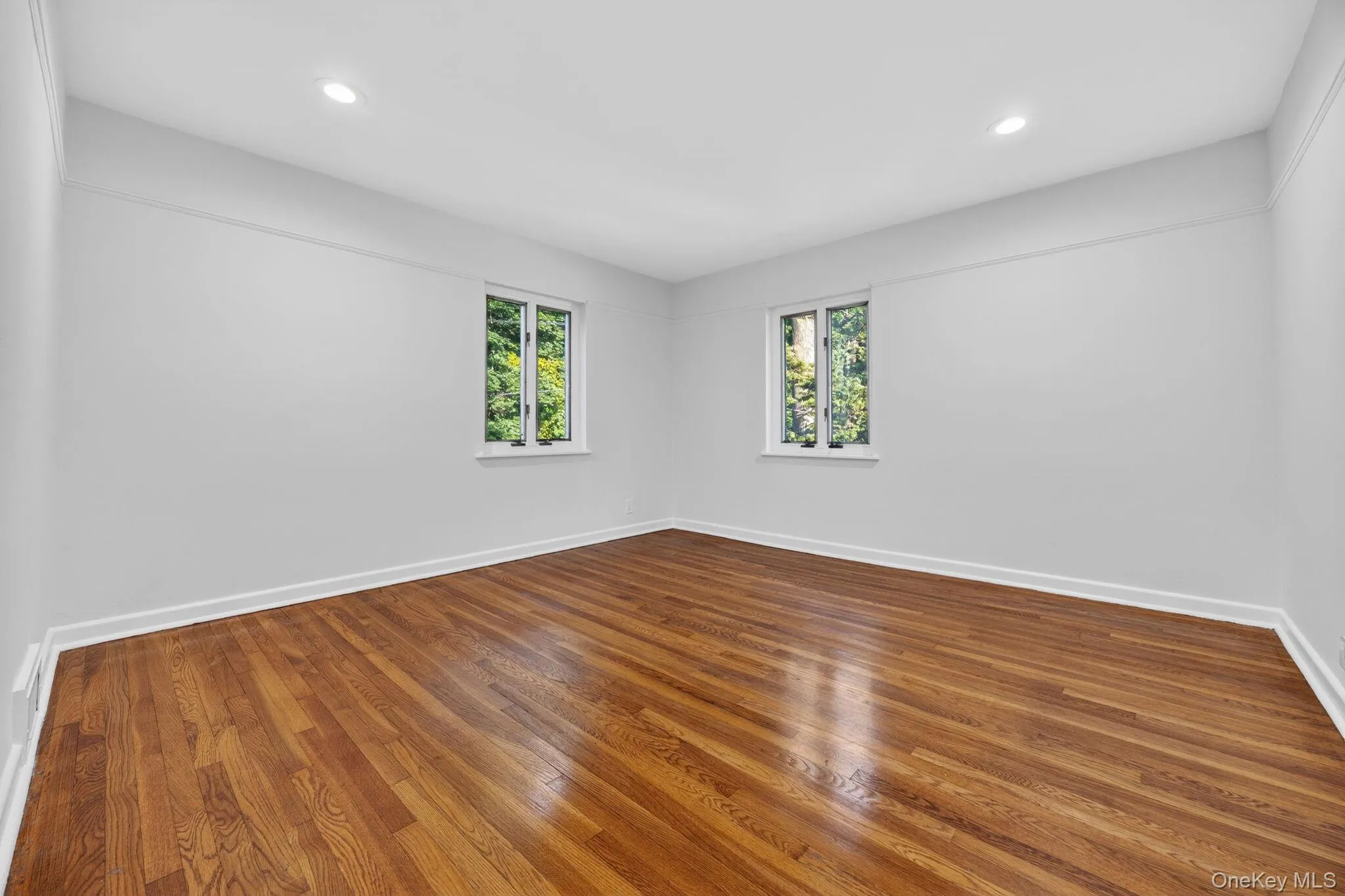 190 Sussex Drive, North Hempstead, NY, 3 Bedrooms Bedrooms, 8 Rooms Rooms,2 BathroomsBathrooms,Residential,For Rent,Sussex,0,1010365 190 Sussex Drive, North Hempstead, NY, 3 Bedrooms Bedrooms, 8 Rooms Rooms,2 BathroomsBathrooms,Residential,For Rent,Sussex,0,1010365