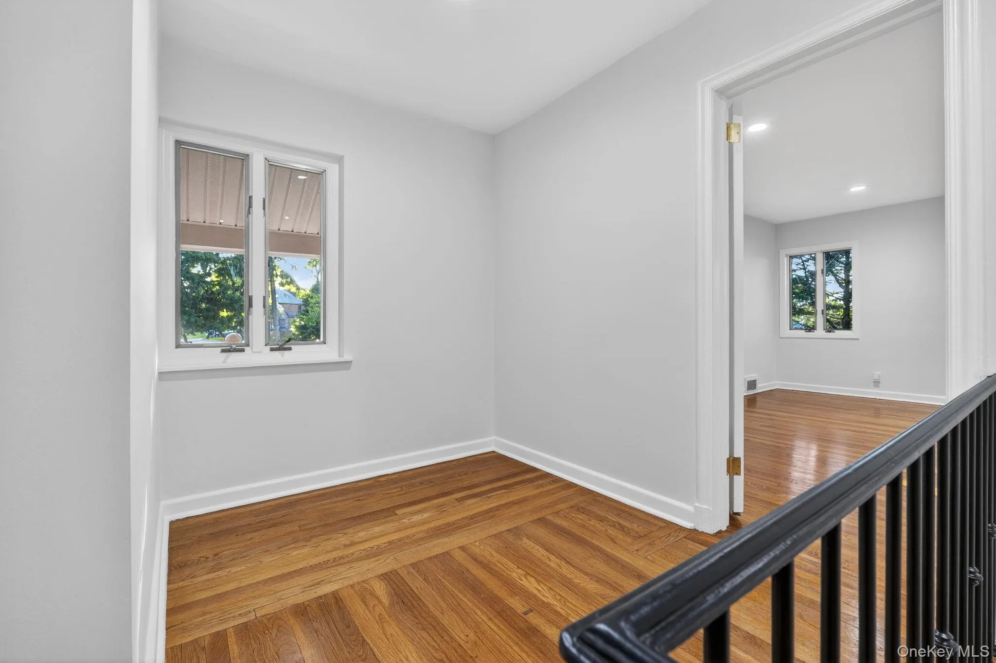 190 Sussex Drive, North Hempstead, NY, 3 Bedrooms Bedrooms, 8 Rooms Rooms,2 BathroomsBathrooms,Residential,For Rent,Sussex,0,1010365 190 Sussex Drive, North Hempstead, NY, 3 Bedrooms Bedrooms, 8 Rooms Rooms,2 BathroomsBathrooms,Residential,For Rent,Sussex,0,1010365