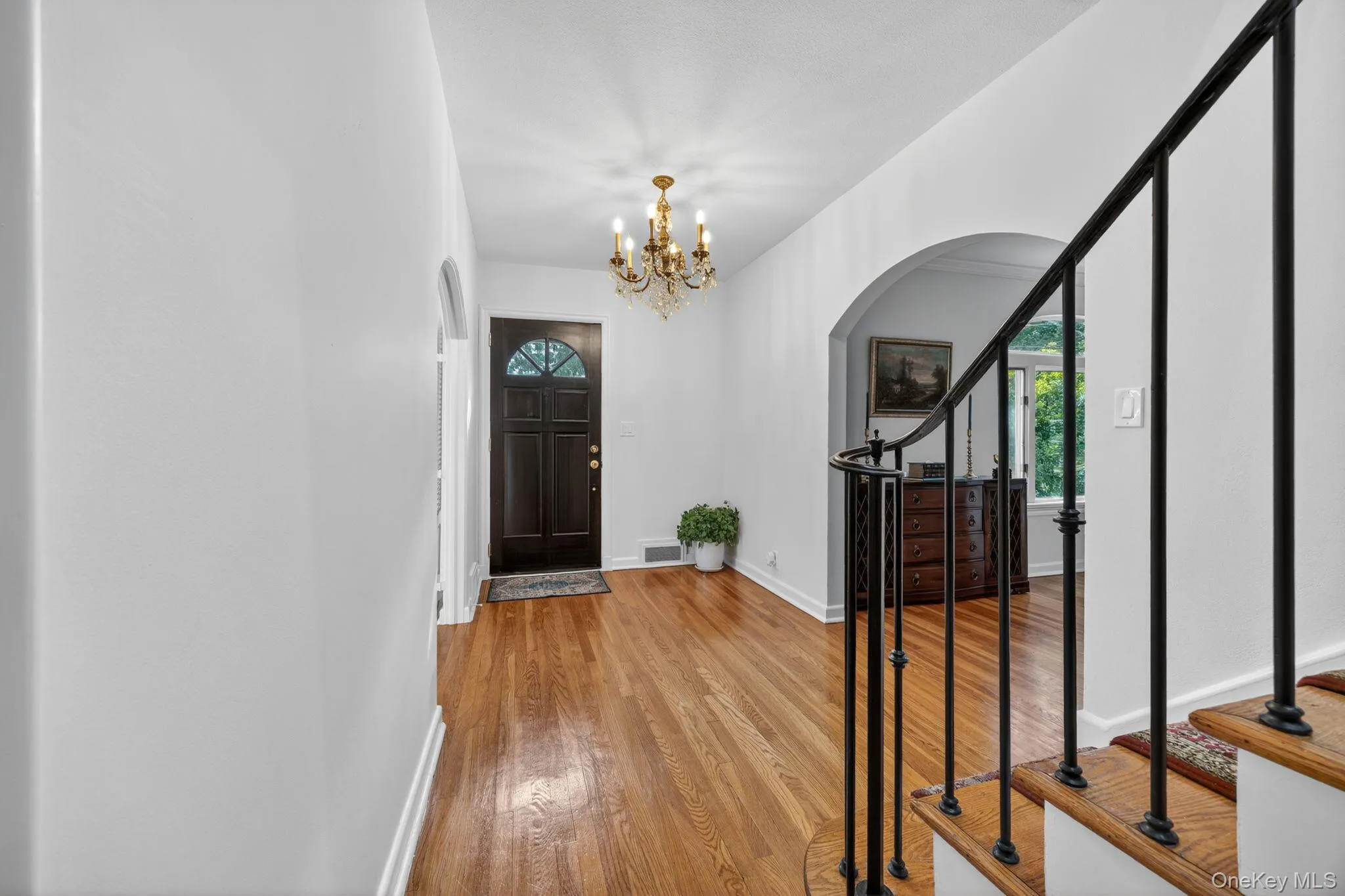 190 Sussex Drive, North Hempstead, NY, 3 Bedrooms Bedrooms, 8 Rooms Rooms,2 BathroomsBathrooms,Residential,For Rent,Sussex,0,1010365 190 Sussex Drive, North Hempstead, NY, 3 Bedrooms Bedrooms, 8 Rooms Rooms,2 BathroomsBathrooms,Residential,For Rent,Sussex,0,1010365