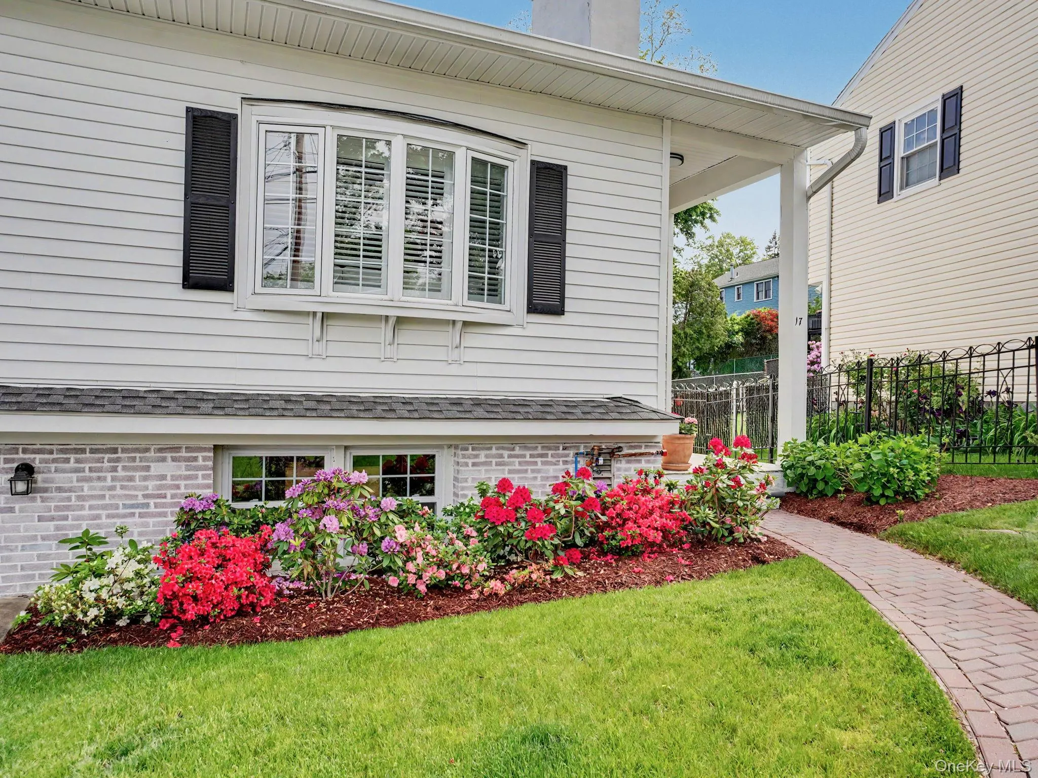17 Gedney Way, White Plains, NY, 3 Bedrooms Bedrooms, 13 Rooms Rooms,2 BathroomsBathrooms,Residential,For Rent,Gedney,0,KEY1010372 17 Gedney Way, White Plains, NY, 3 Bedrooms Bedrooms, 13 Rooms Rooms,2 BathroomsBathrooms,Residential,For Rent,Gedney,0,KEY1010372